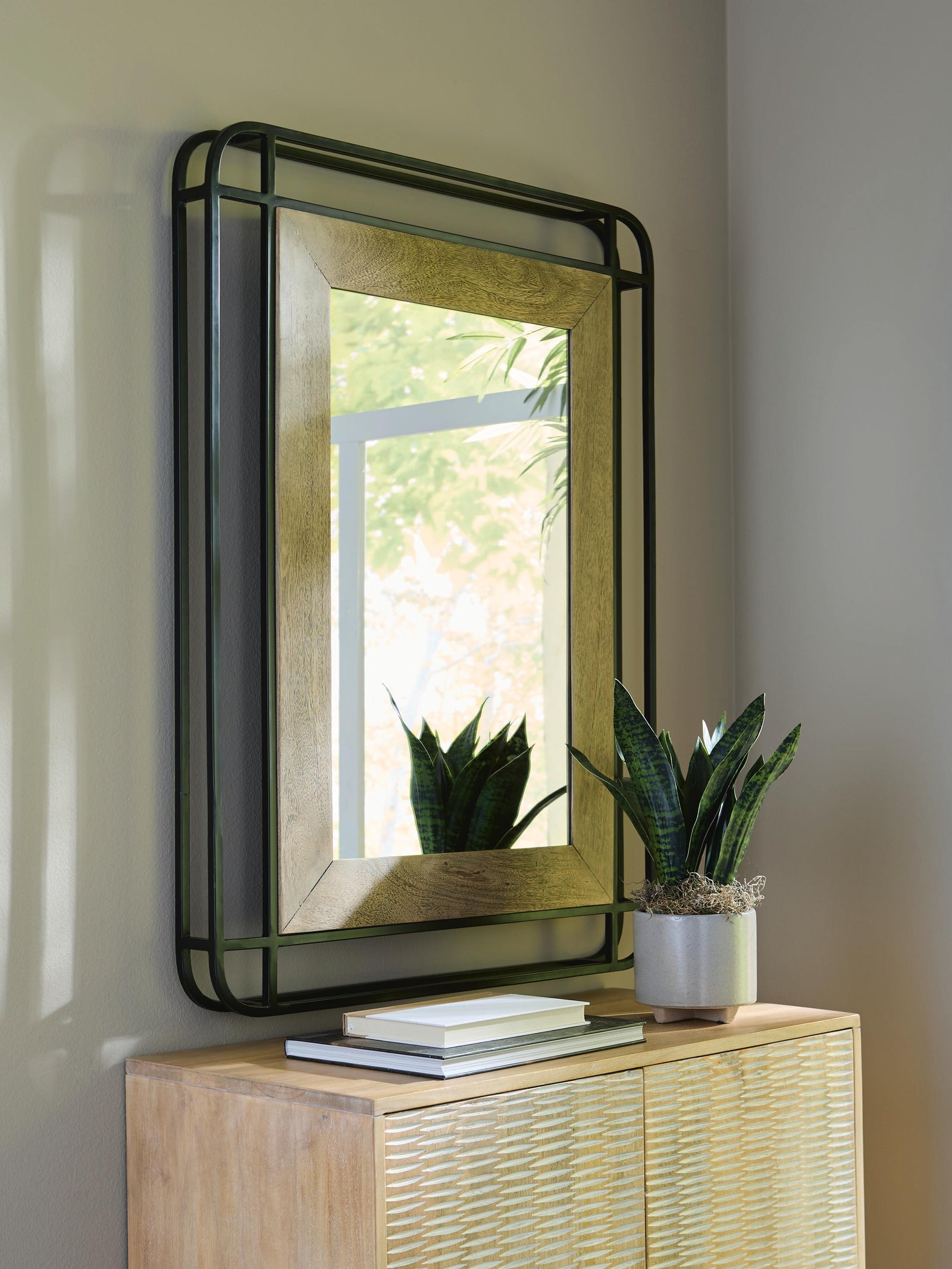 Beelman Accent Mirror (A8010409-SI) - Image 2