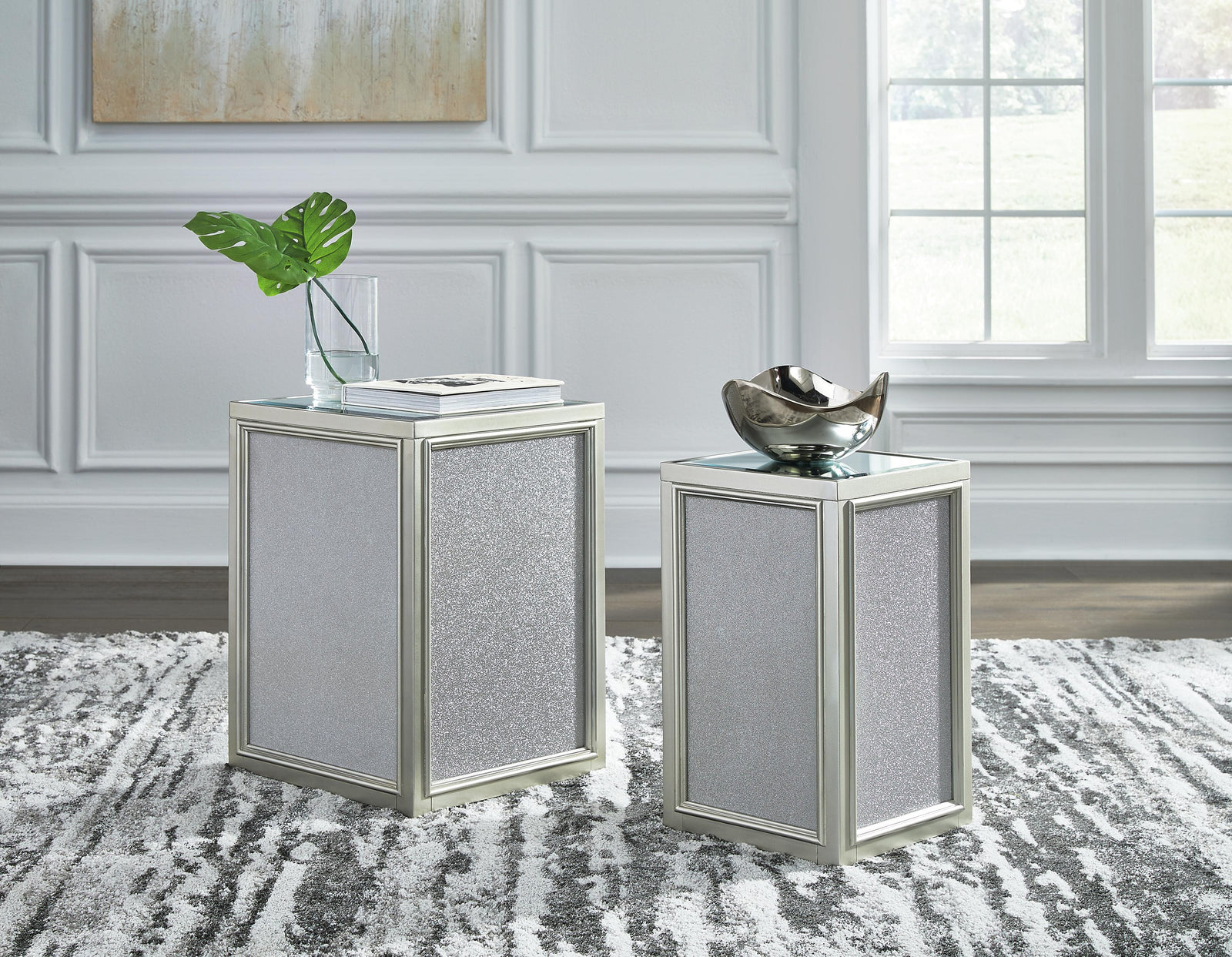 Traleena Nesting End Table (Set of 2) - Silver Finish (T957-SI) - Image 4