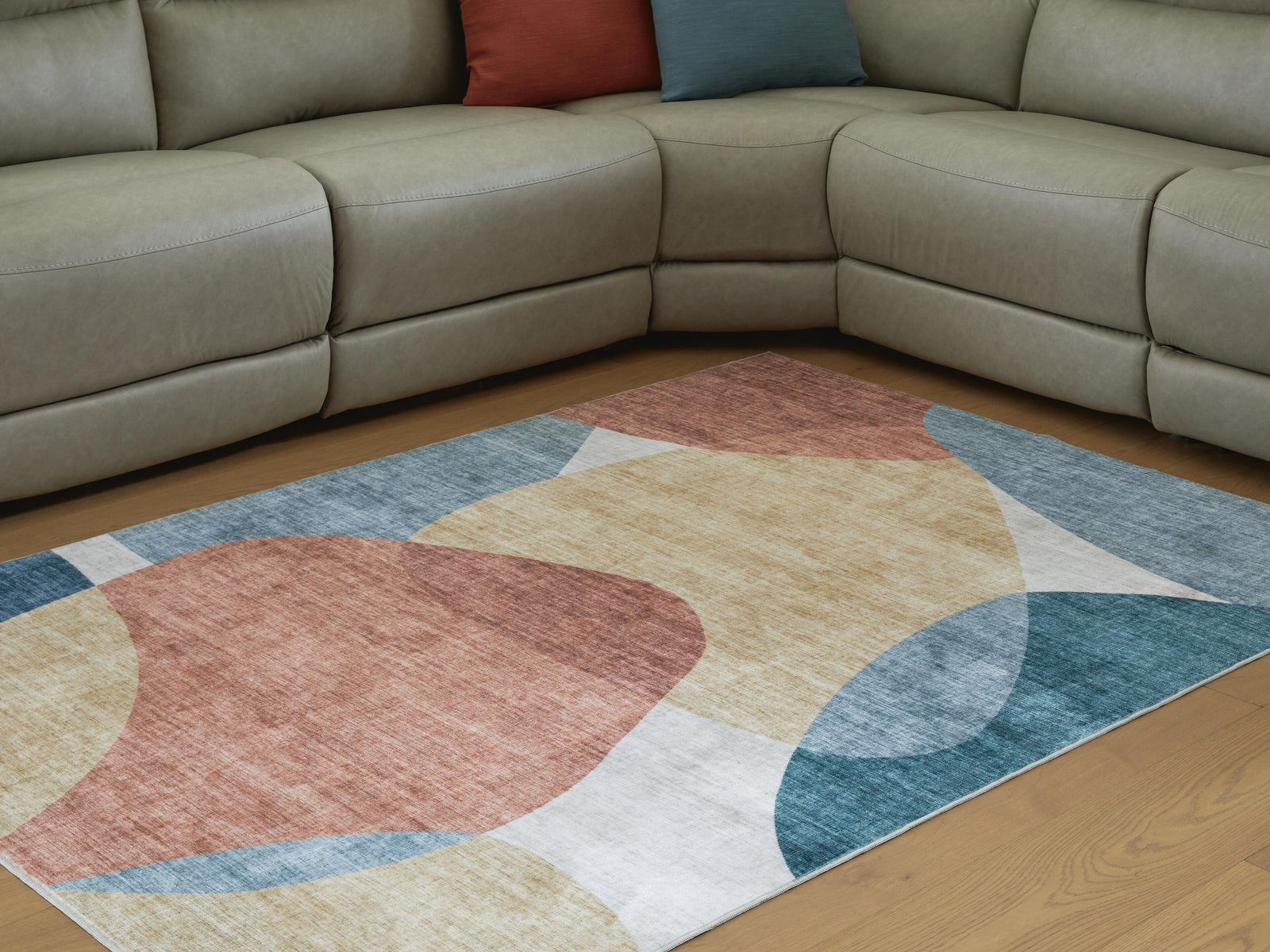 Chanleigh Washable 76 x 96 Area Rug (R40737-SI) - Image 4