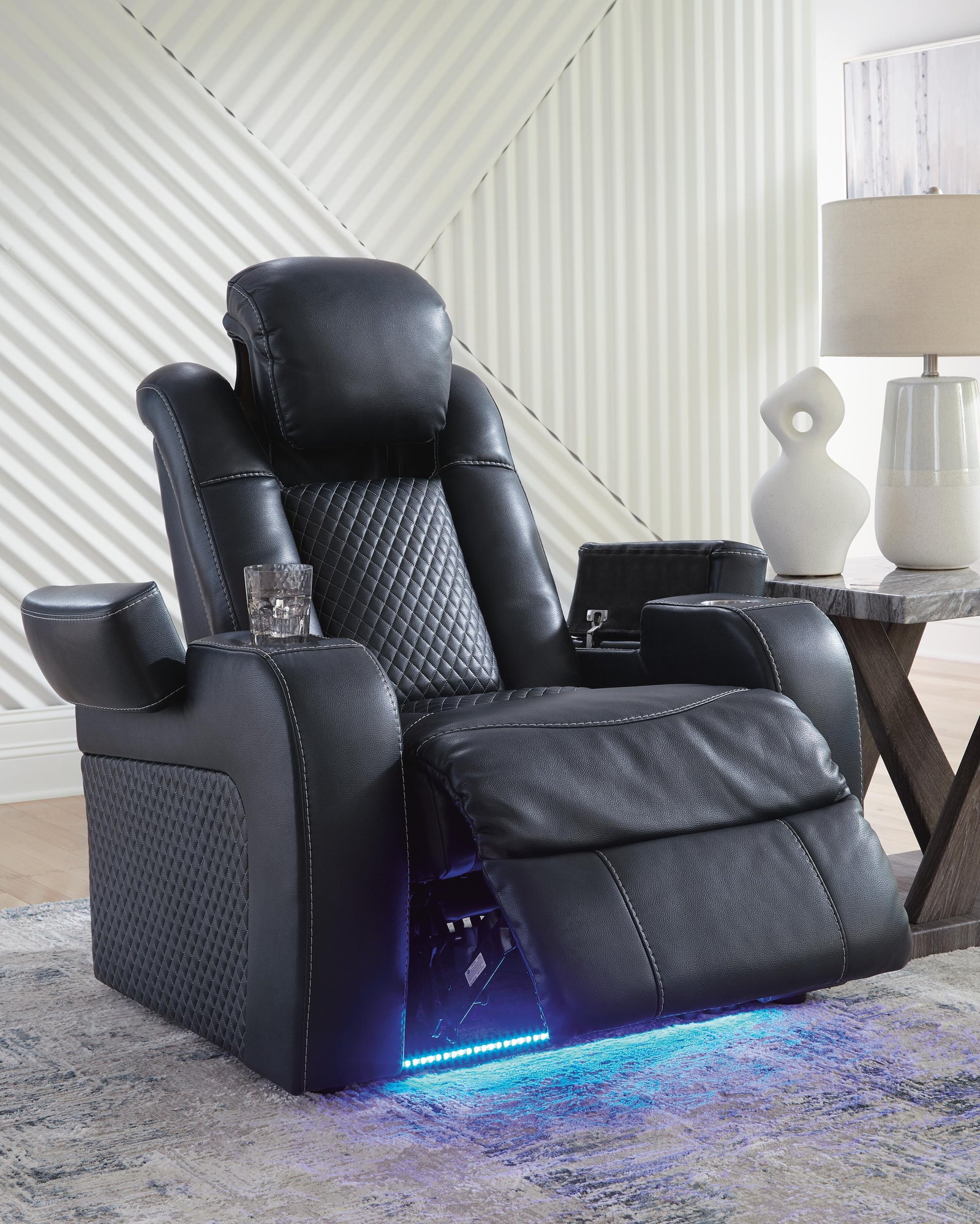 Fyne-Dyme Power Recliner (36603-SI) - Image 7