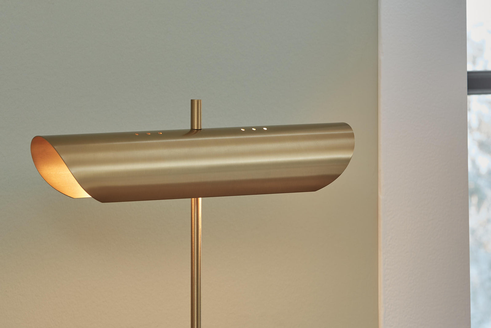 Rowleigh Desk Lamp (L734392-SI) - Image 3