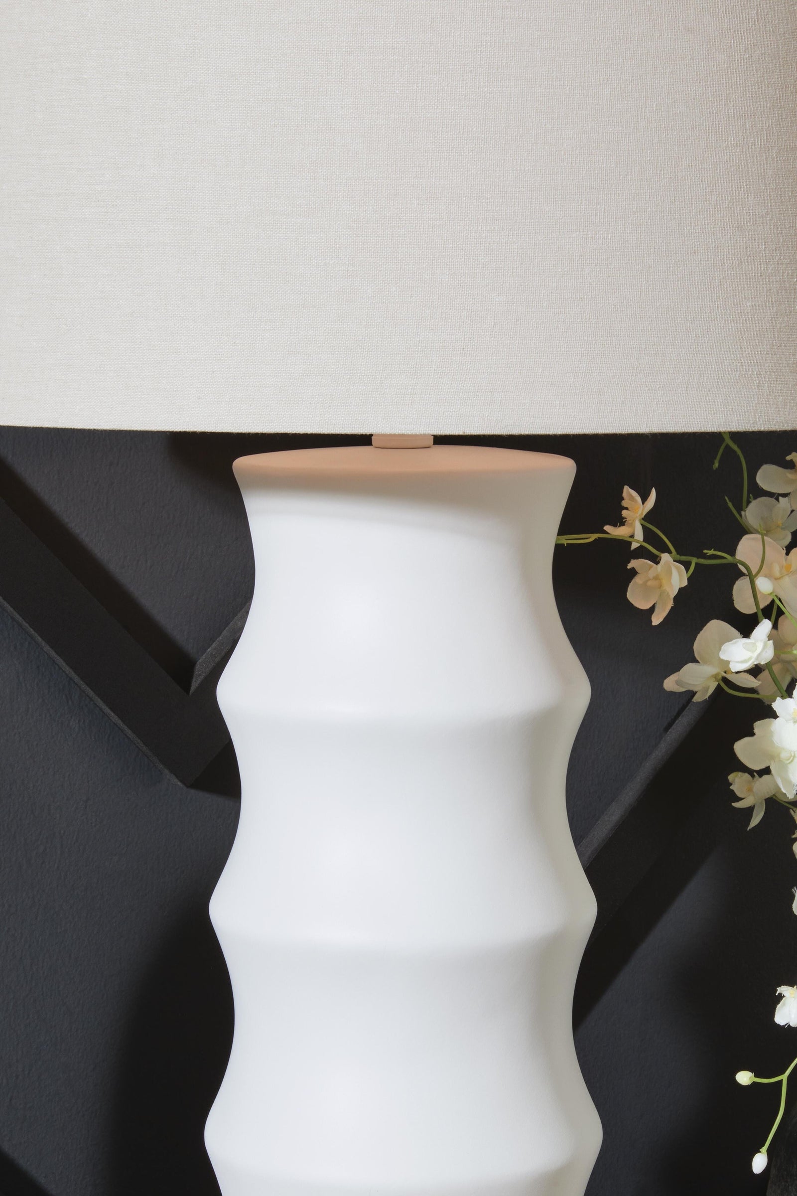 Veraleigh Table Lamp (L235854-SI) - Image 3