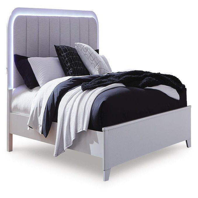 Jarlee Queen Upholstered Panel Bed, Dresser, Mirror, Chest and 2 Nightstands (PCB392-SI) - Image 7