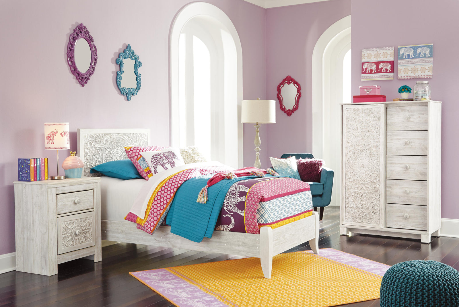Paxberry Panel Bed, Chest and Nightstand - Whitewash (B181-SI) - Image 18
