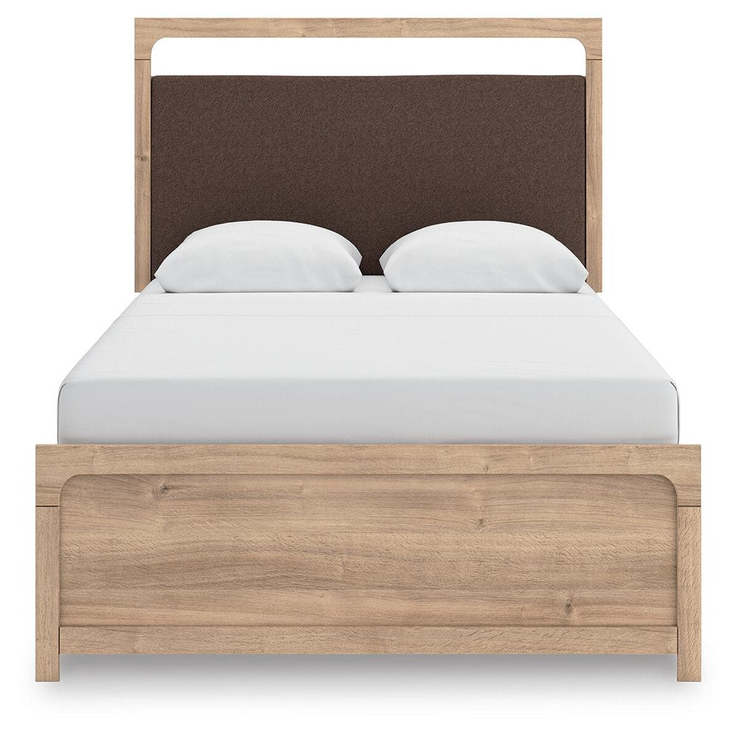Kinlanni Queen Upholstered Panel Bed, Dresser and Mirror (PCB1360-SI) - Image 9