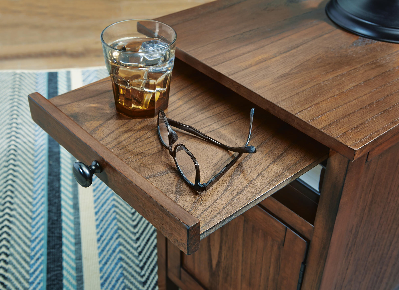 Treytown Chairside End Table - Brown (T300-SI) - Image 8