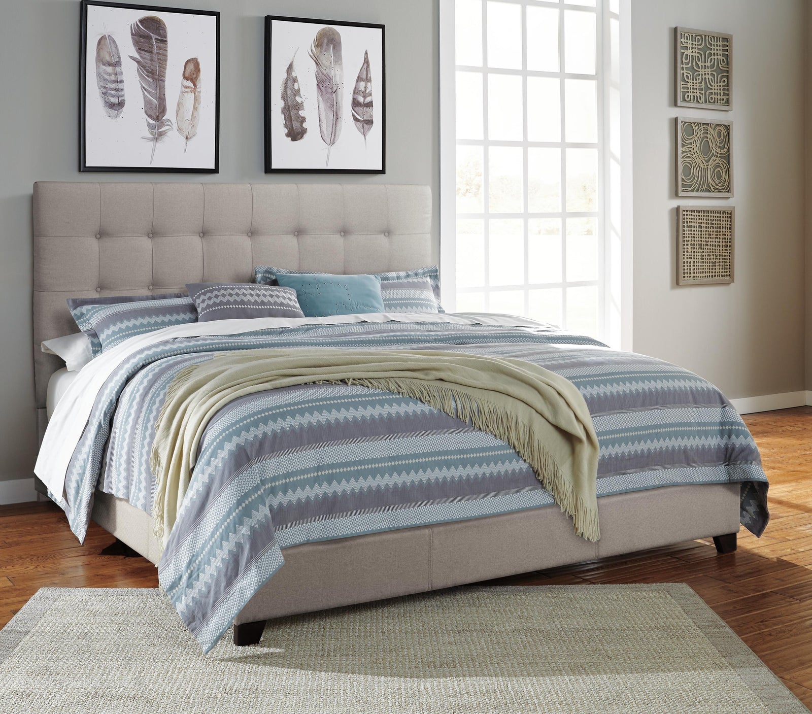 Dolante Upholstered Bed - Beige (B130-SI) - Image 5