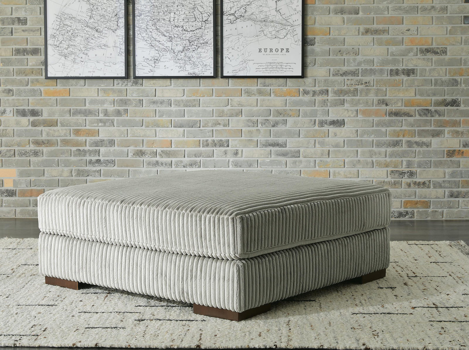 Lindyn Right-Arm Facing Corner Chaise (21105-SI) - Image 21