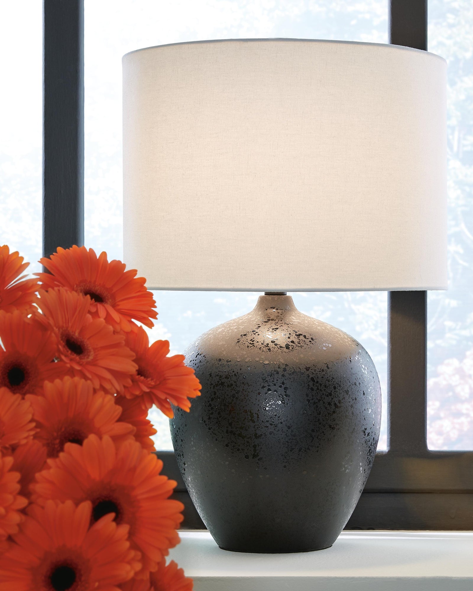 Ladstow Table Lamp (L123894-SI) - Image 2