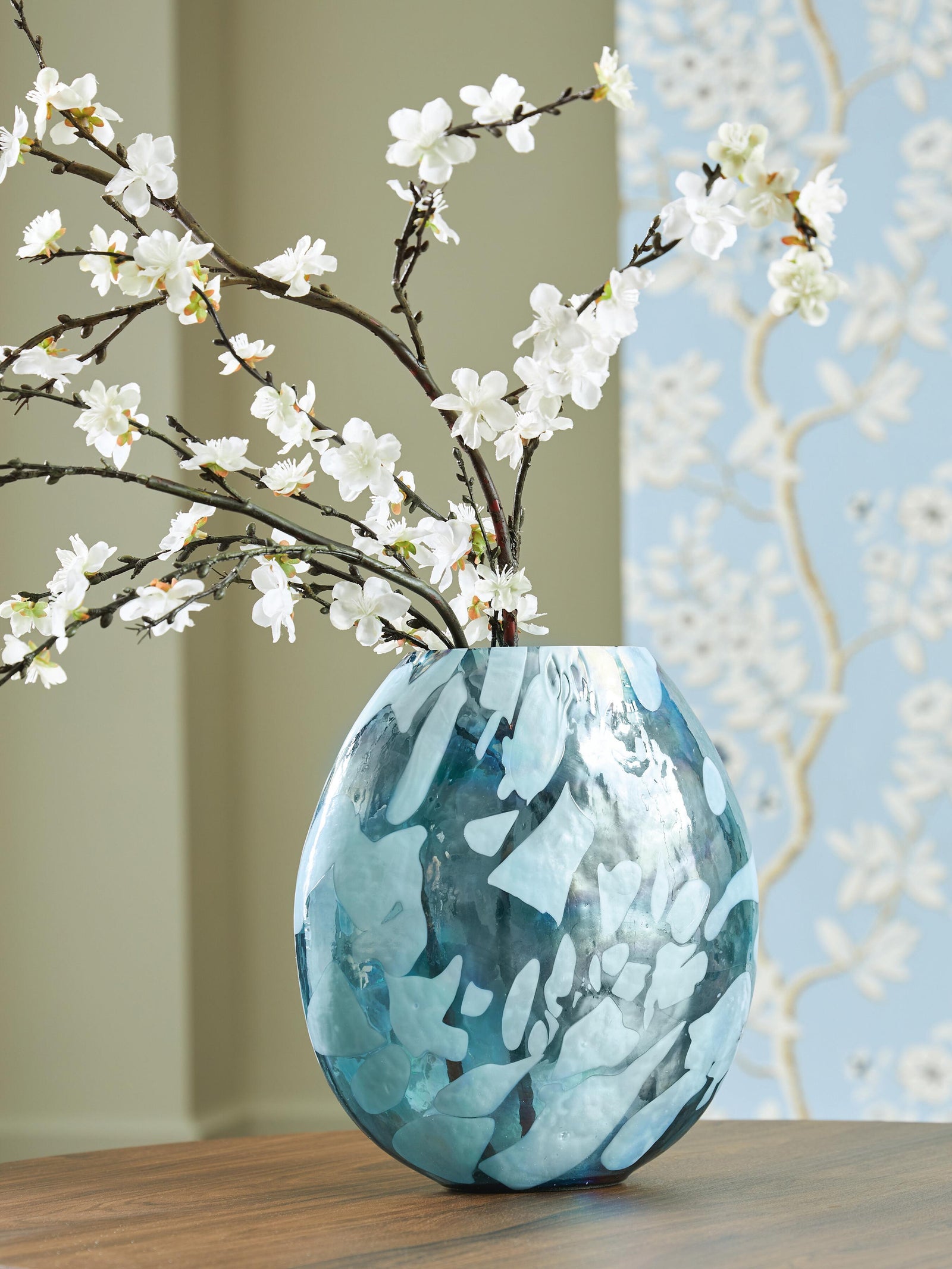 Cartshaw Vase (A2000739-SI) - Image 2