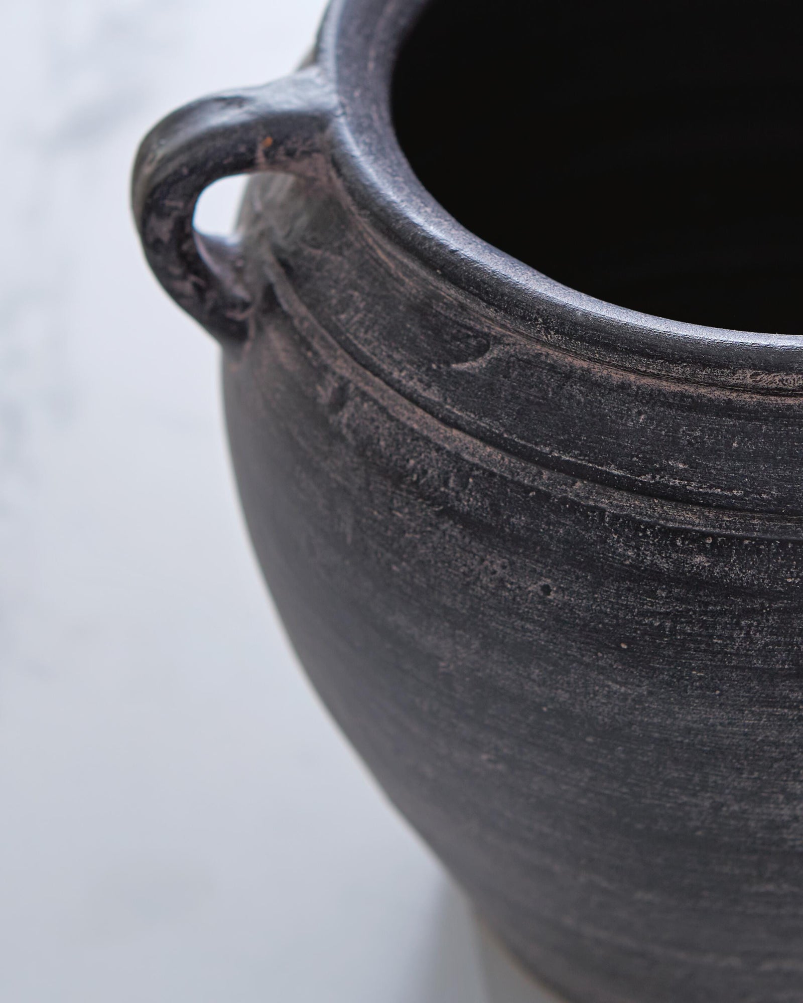 Meadie Vase (A2000790-SI) - Image 4