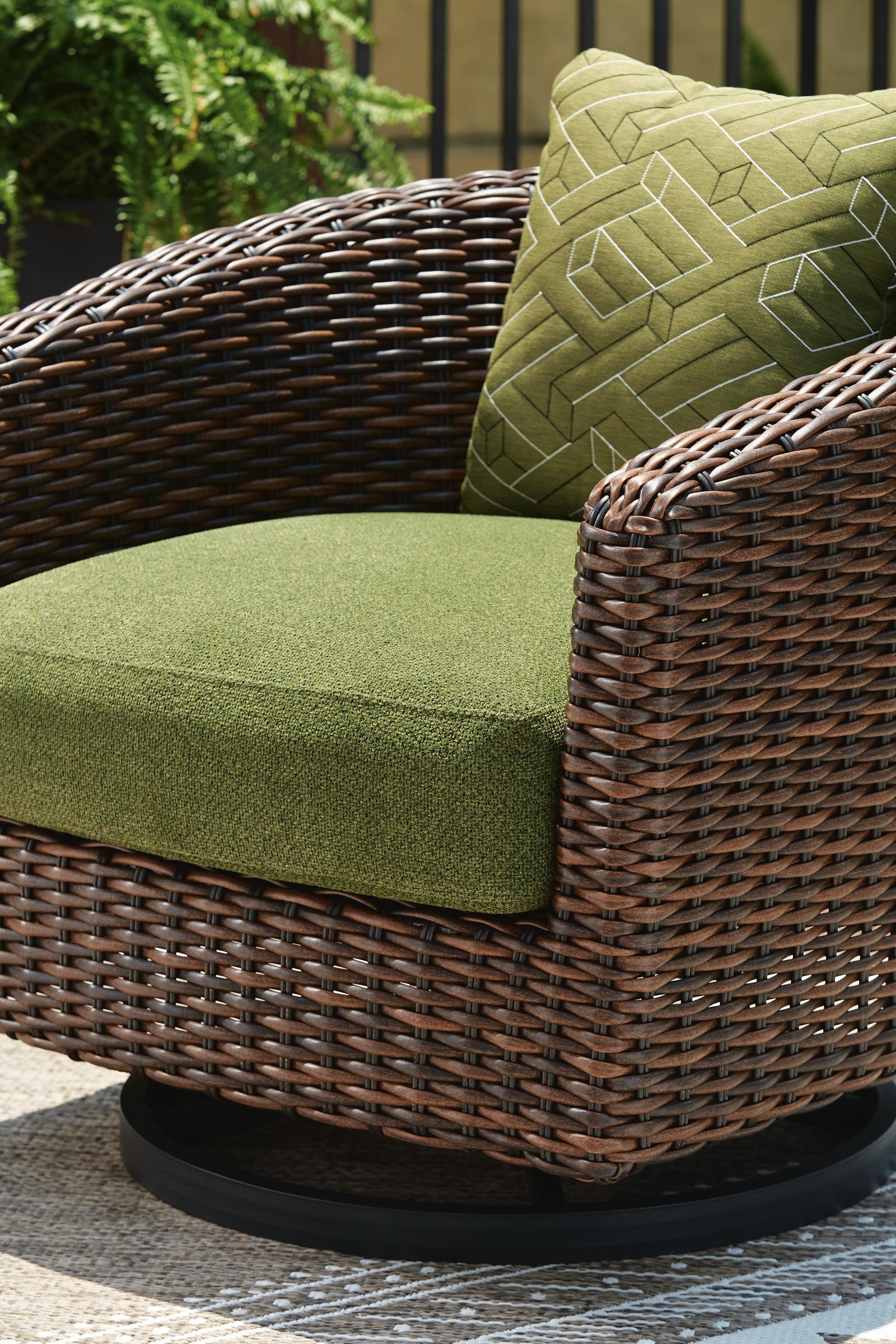 Horizon Hall Outdoor Swivel Lounge Chair with Cushion (P572-SI) - Image 7