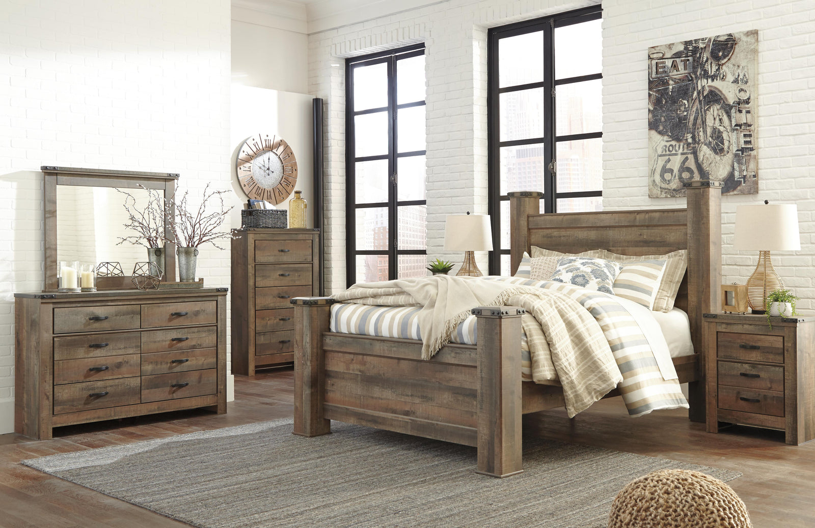 Trinell Poster Bed - Brown (B446-SI) - Image 7