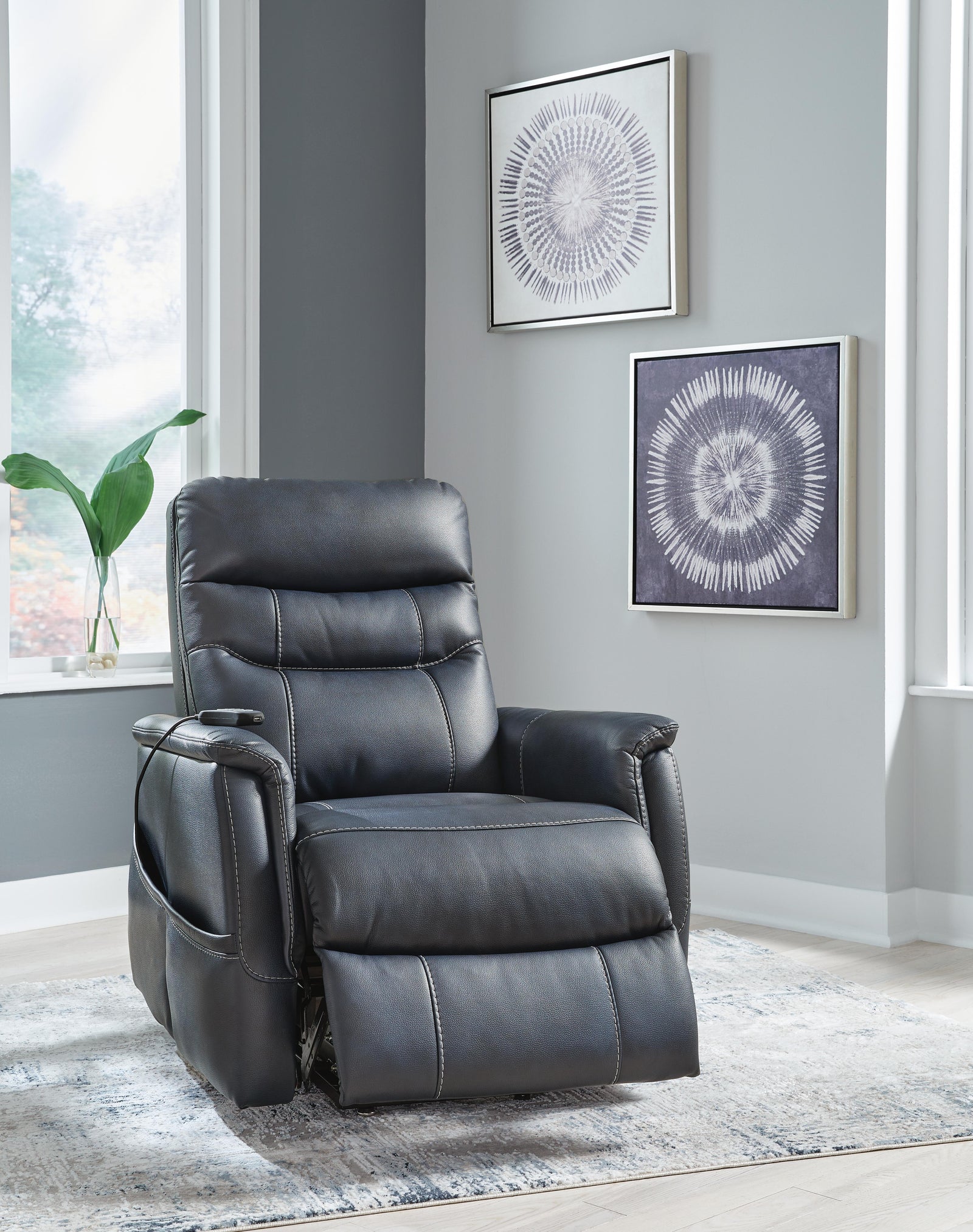 Strawbill Power Lift Recliner (63910-SI) - Image 9