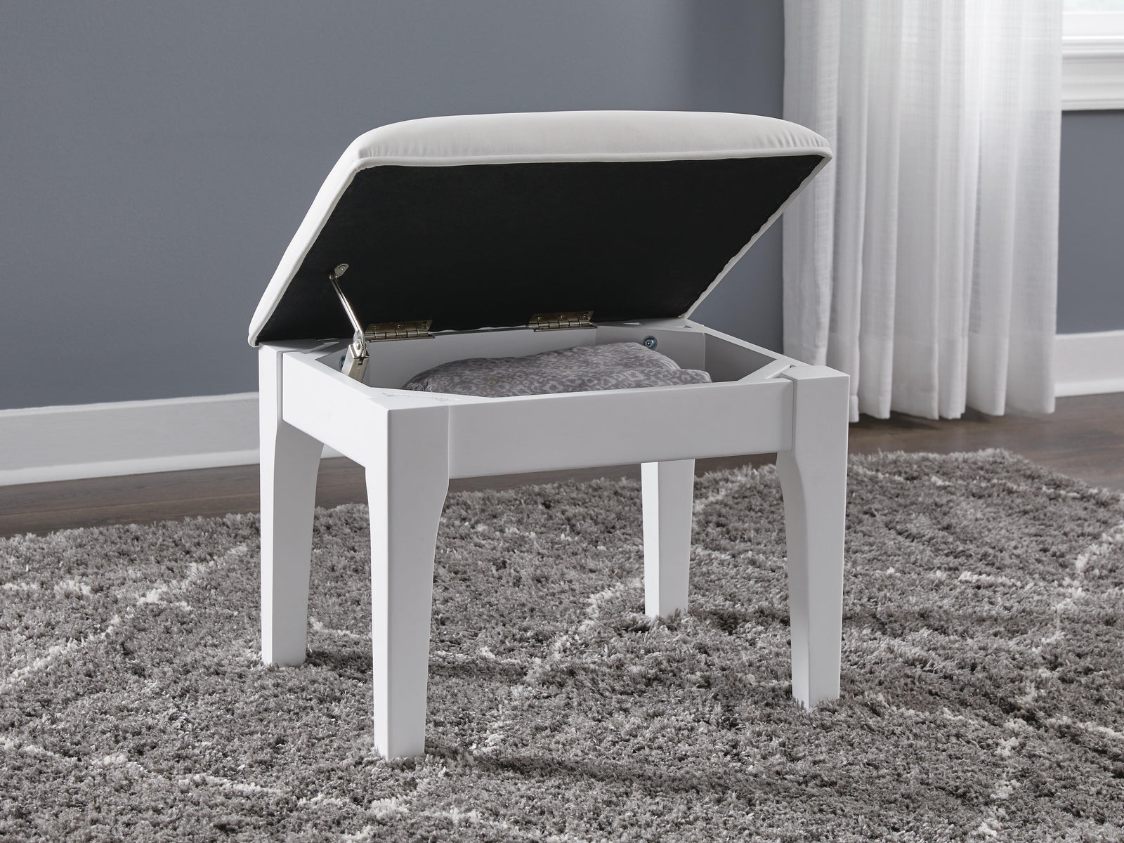 Chalanna Vanity Stool (Youth) - White (B822-SI) - Image 6