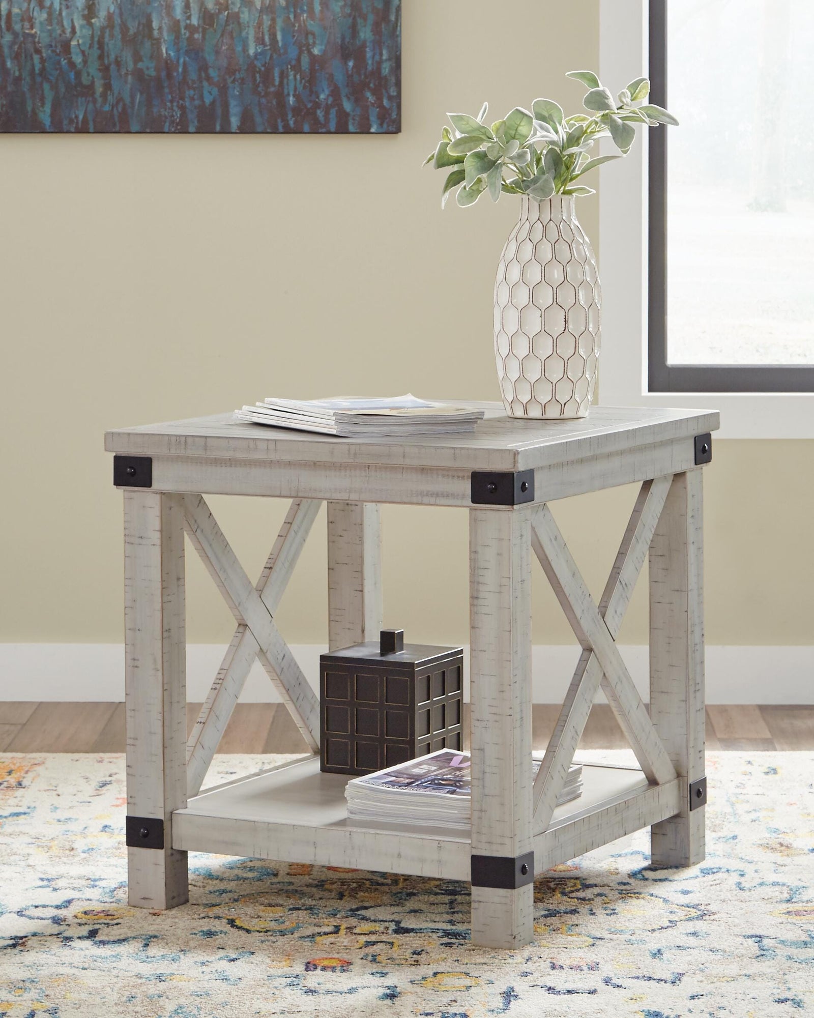 Carynhurst End Table - Whitewash (T929-SI) - Image 2