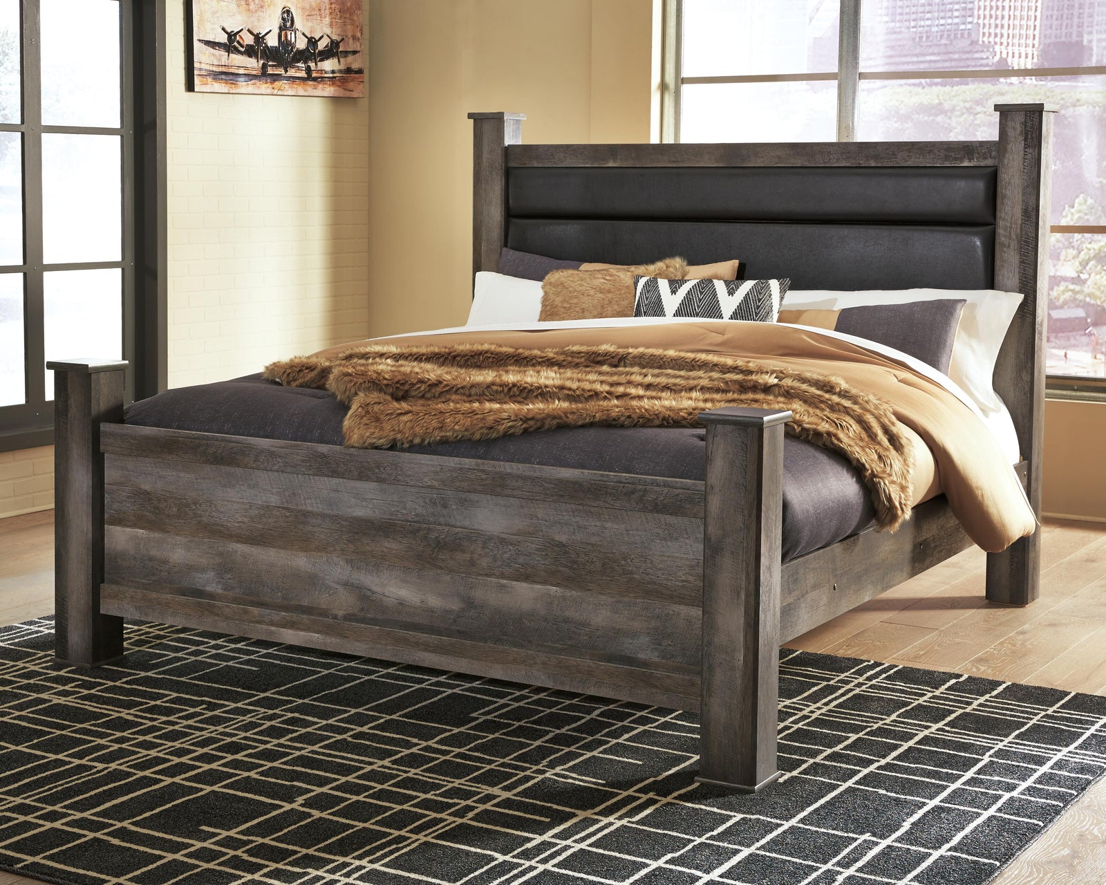 Wynnlow Poster Bed - Gray (B440-SI) - Image 2
