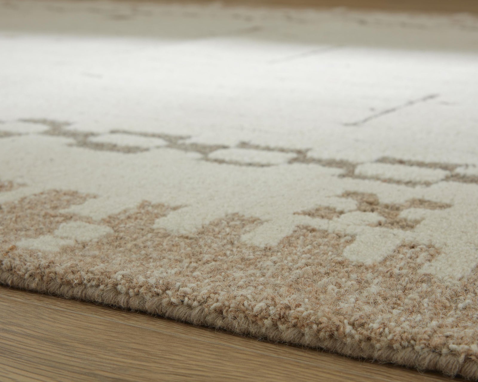 Dot 78 x 10 Area Rug (R40765-SI) - Image 5