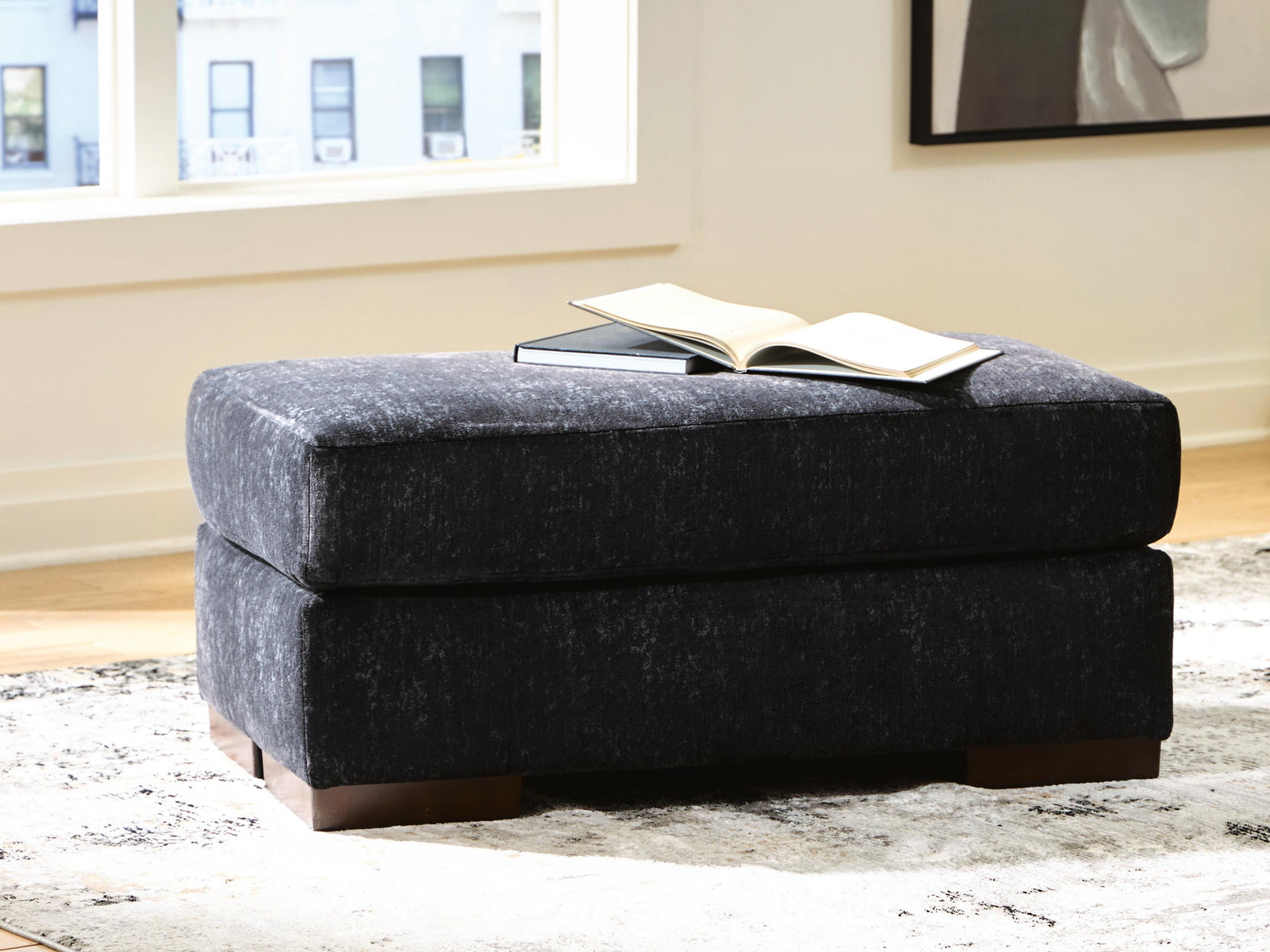 Whitmore Manor Sofa (80404-SI) - Image 2