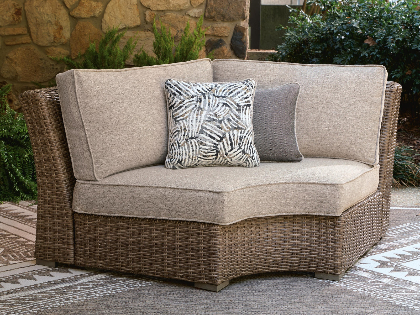 Laguna Heights Outdoor Curved Corner Chair with Cushion (PCP790-SI) - Image 2