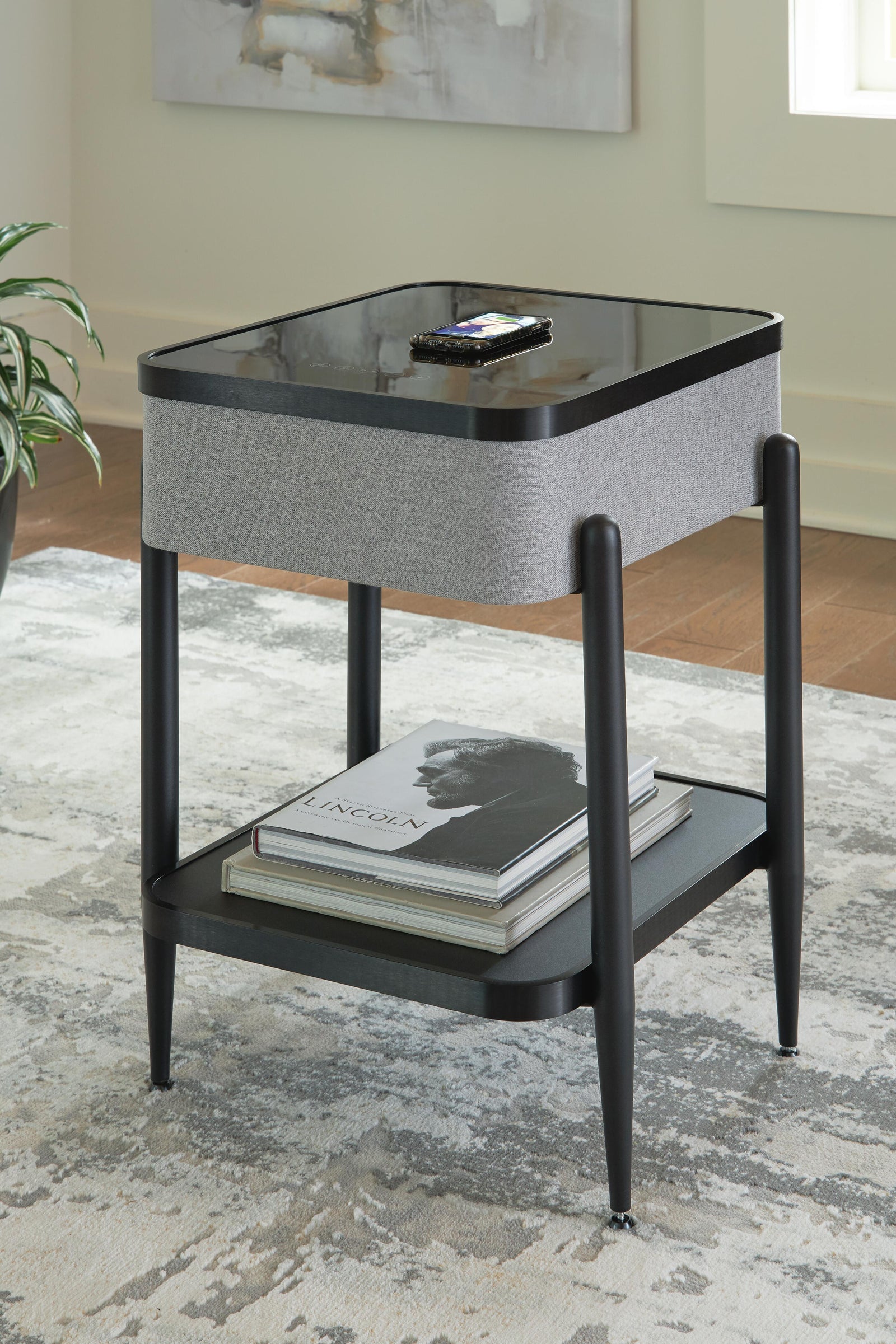 Jorvalee Accent Table with Speaker (A4000550-SI) - Image 6
