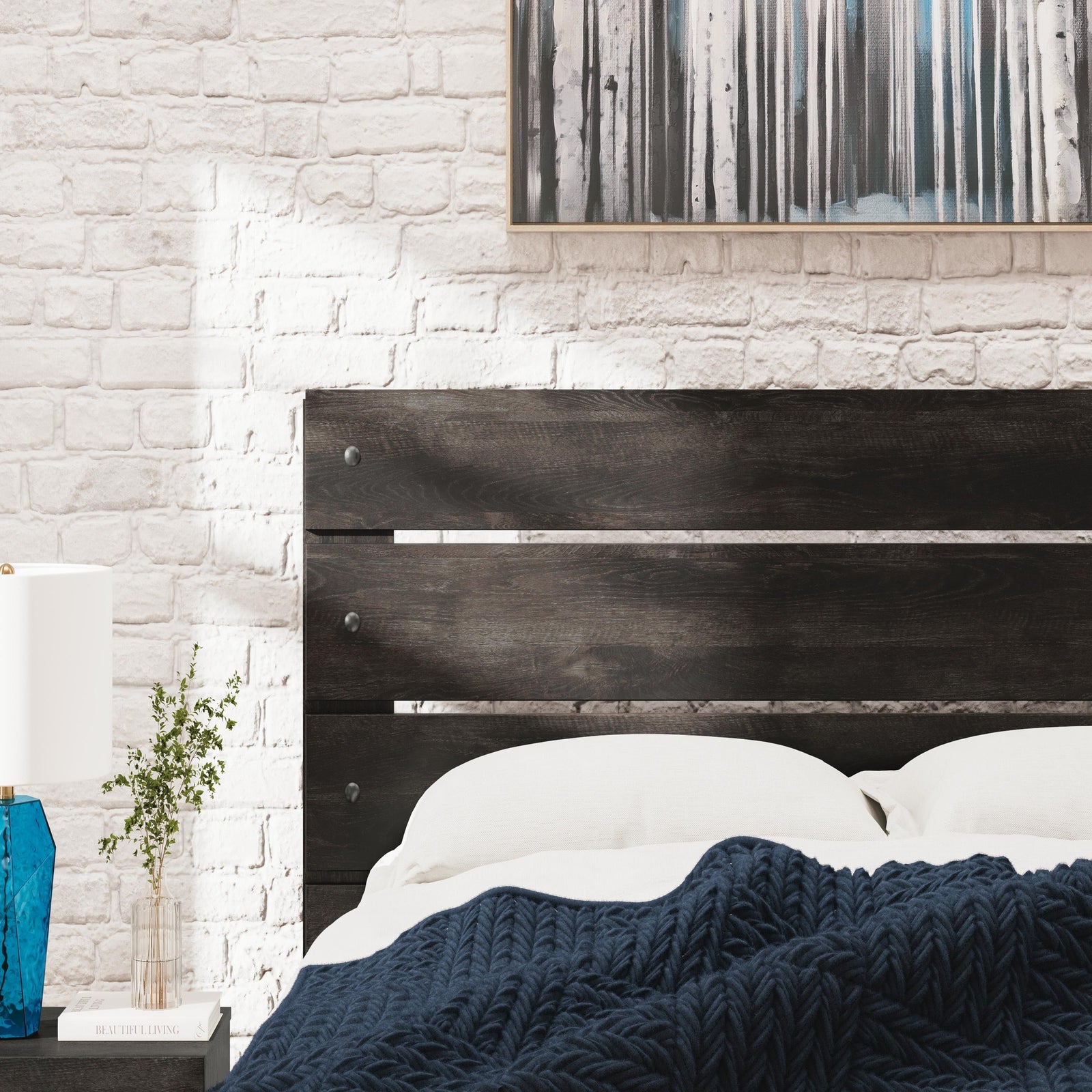 Hollivern Queen Panel Bed (PCB2108-SI) - Image 9
