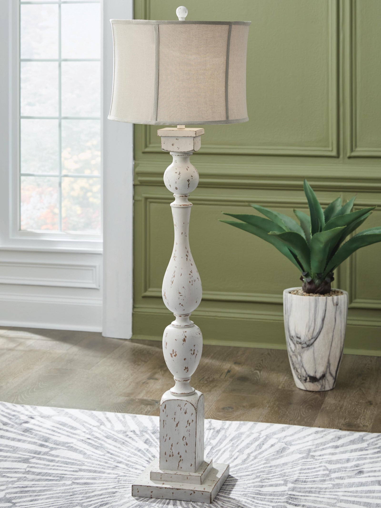Madsbrook Floor Lamp (L235921-SI) - Image 2
