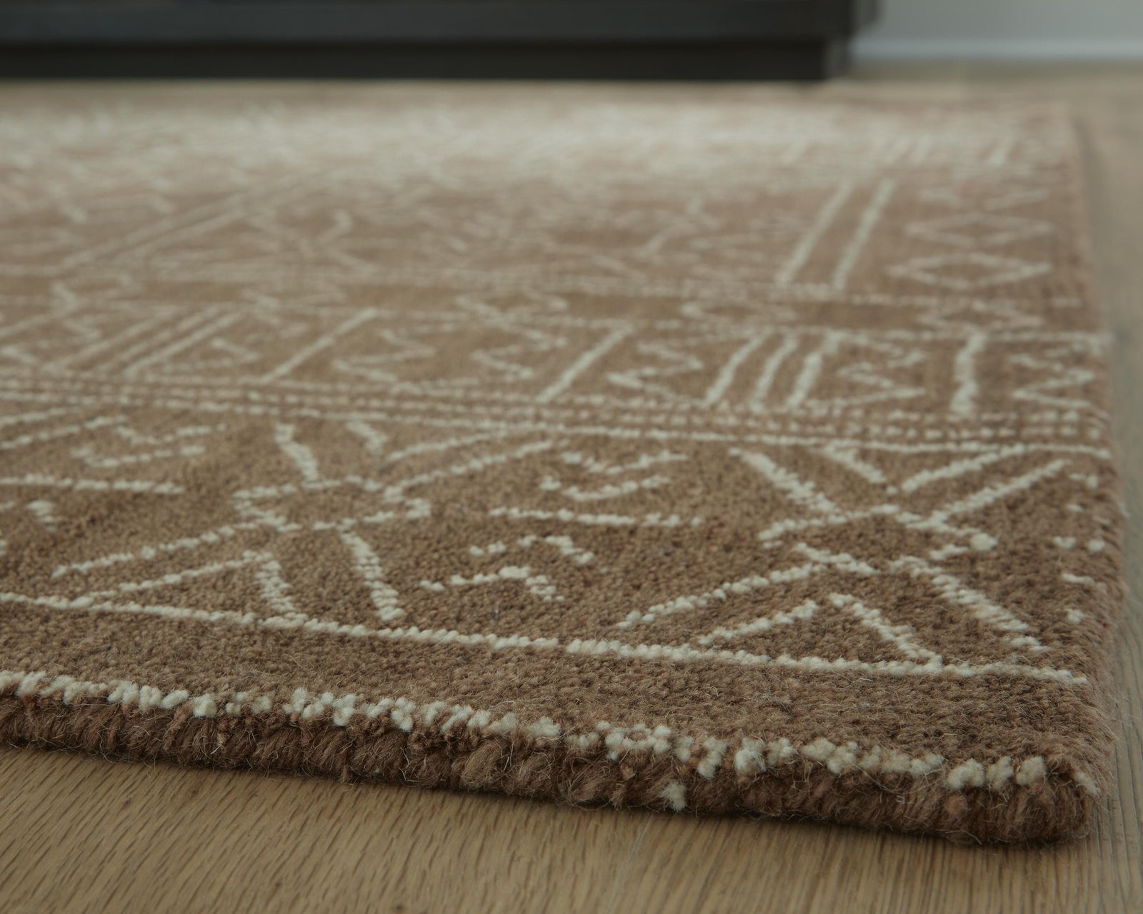 Merrittman 78 x 10 Area Rug (R40770-SI) - Image 3