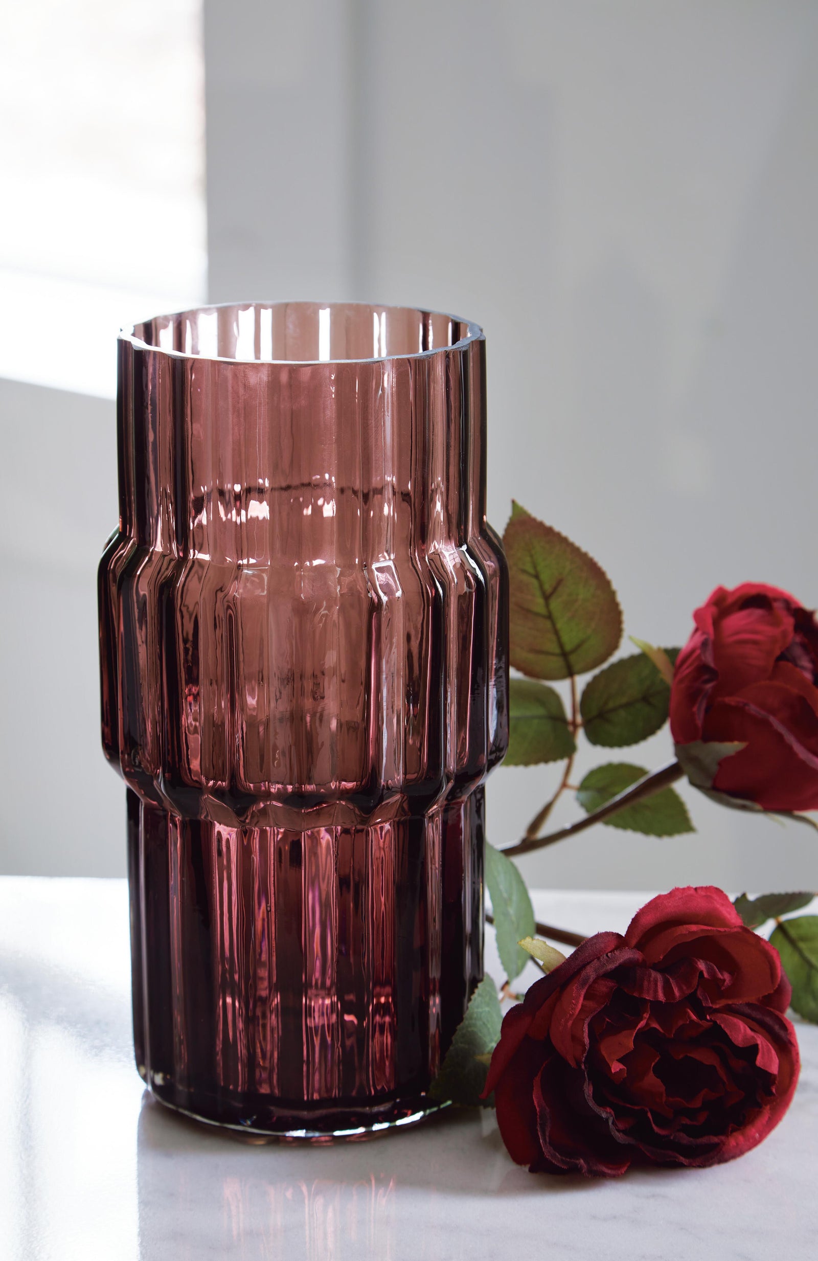 Dorlow Indoor/Outdoor Vase (Set of 2) (A2900024-SI) - Image 3