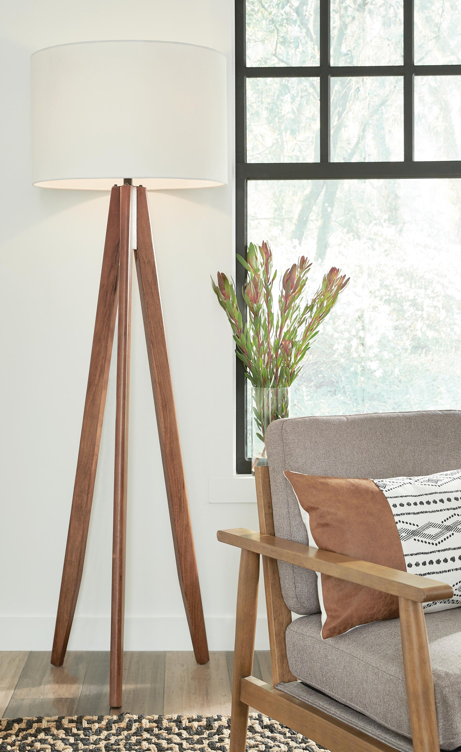 Dallson Floor Lamp (L329011-SI) - Image 2