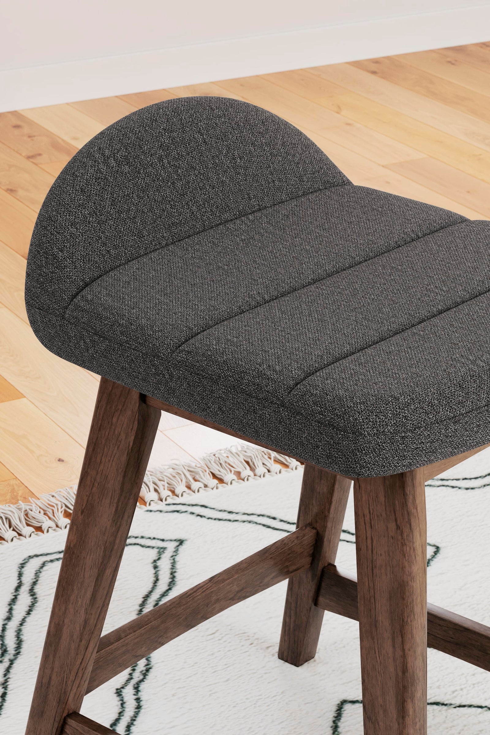 Lyncott Counter Height Bar Stool (D615-SI) - Image 44