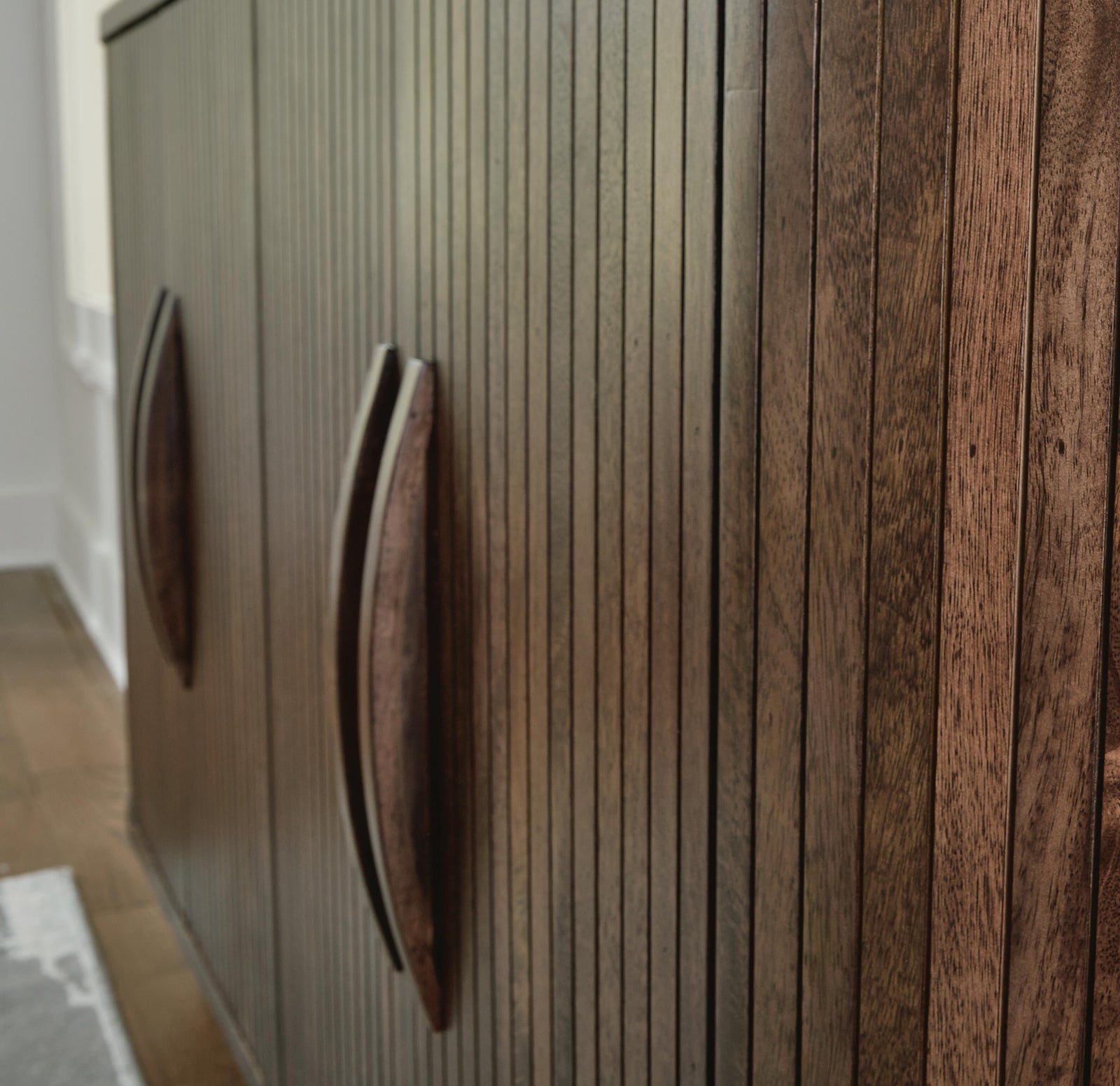 Amickly Accent Cabinet (A4000571-SI) - Image 8