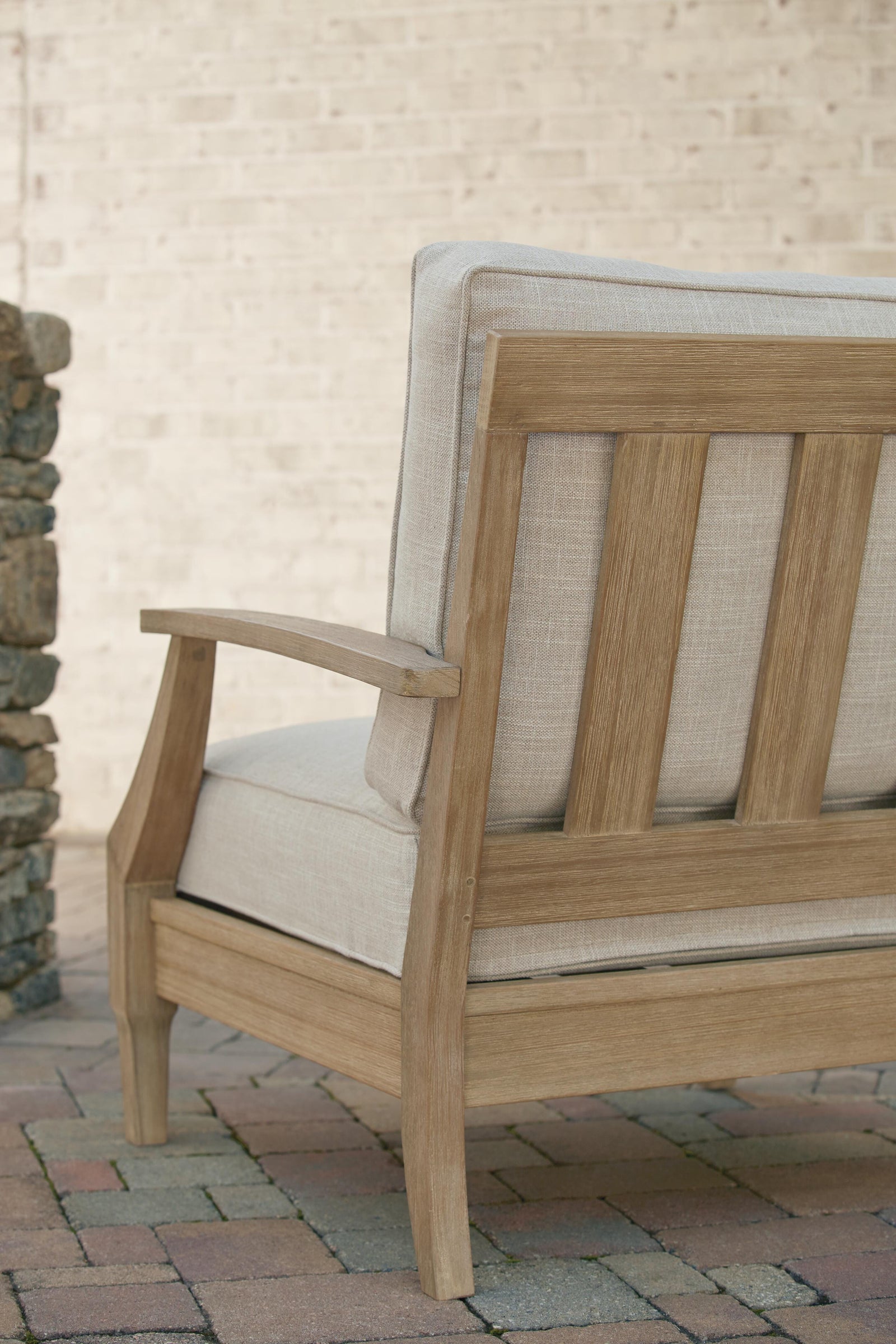 Clare View Right-Arm/Left-Arm Loveseat (P801-SI) - Image 29