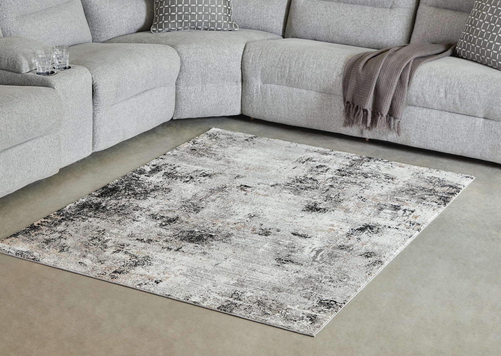 Langwell 10 x 14 Rug (R40678-SI) - Image 2