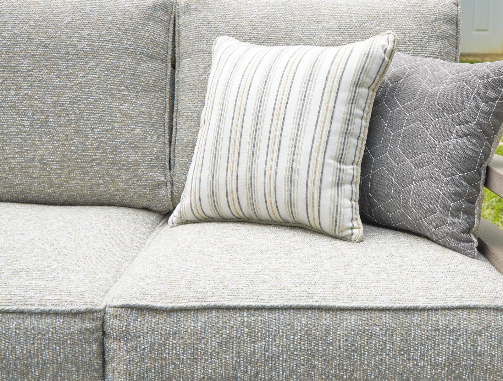 Hillside Barn Outdoor Sofa with Cushion (P564-SI) - Image 15