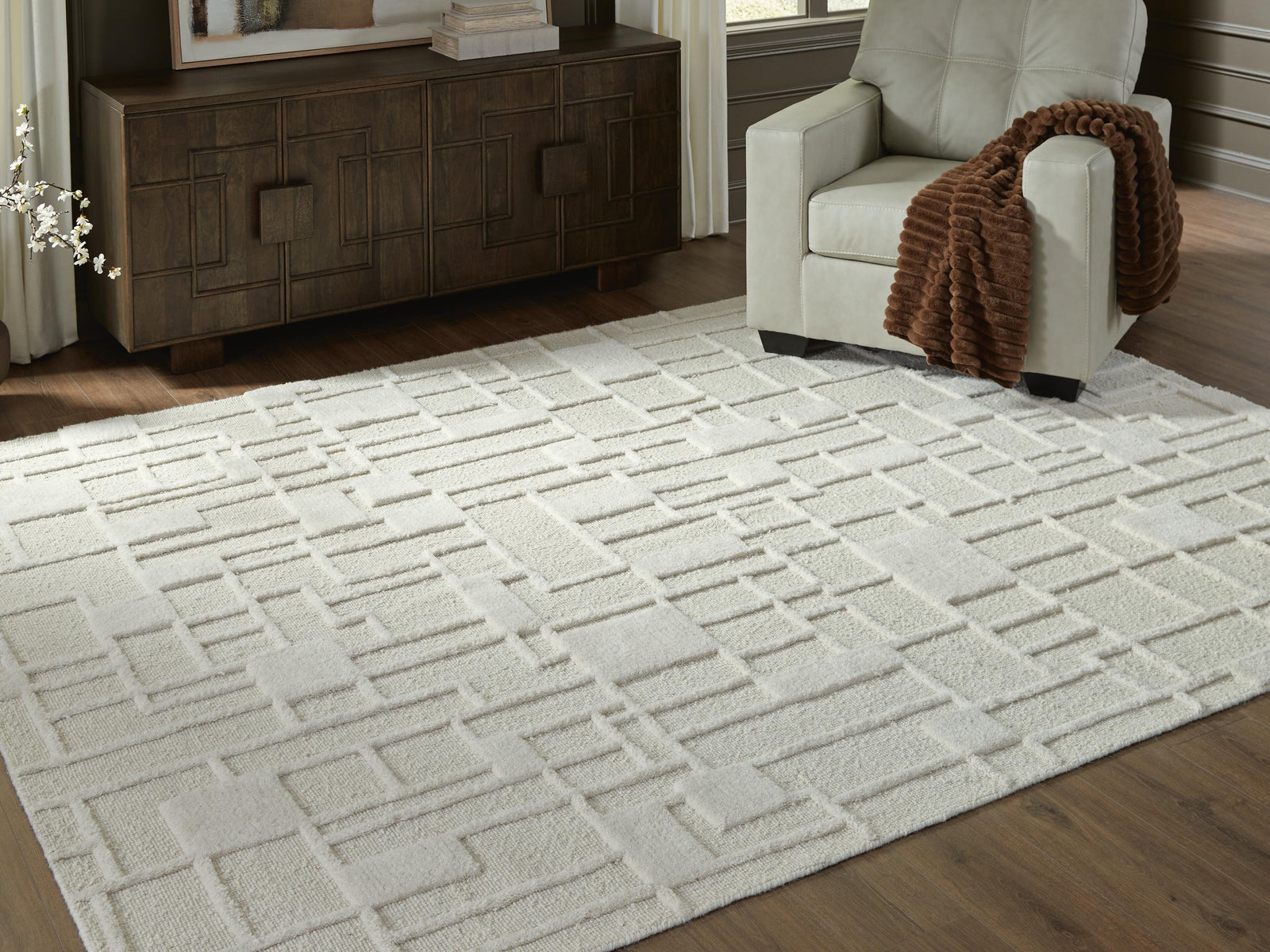 Empriss 78 x 10 Area Rug (R40762-SI) - Image 2