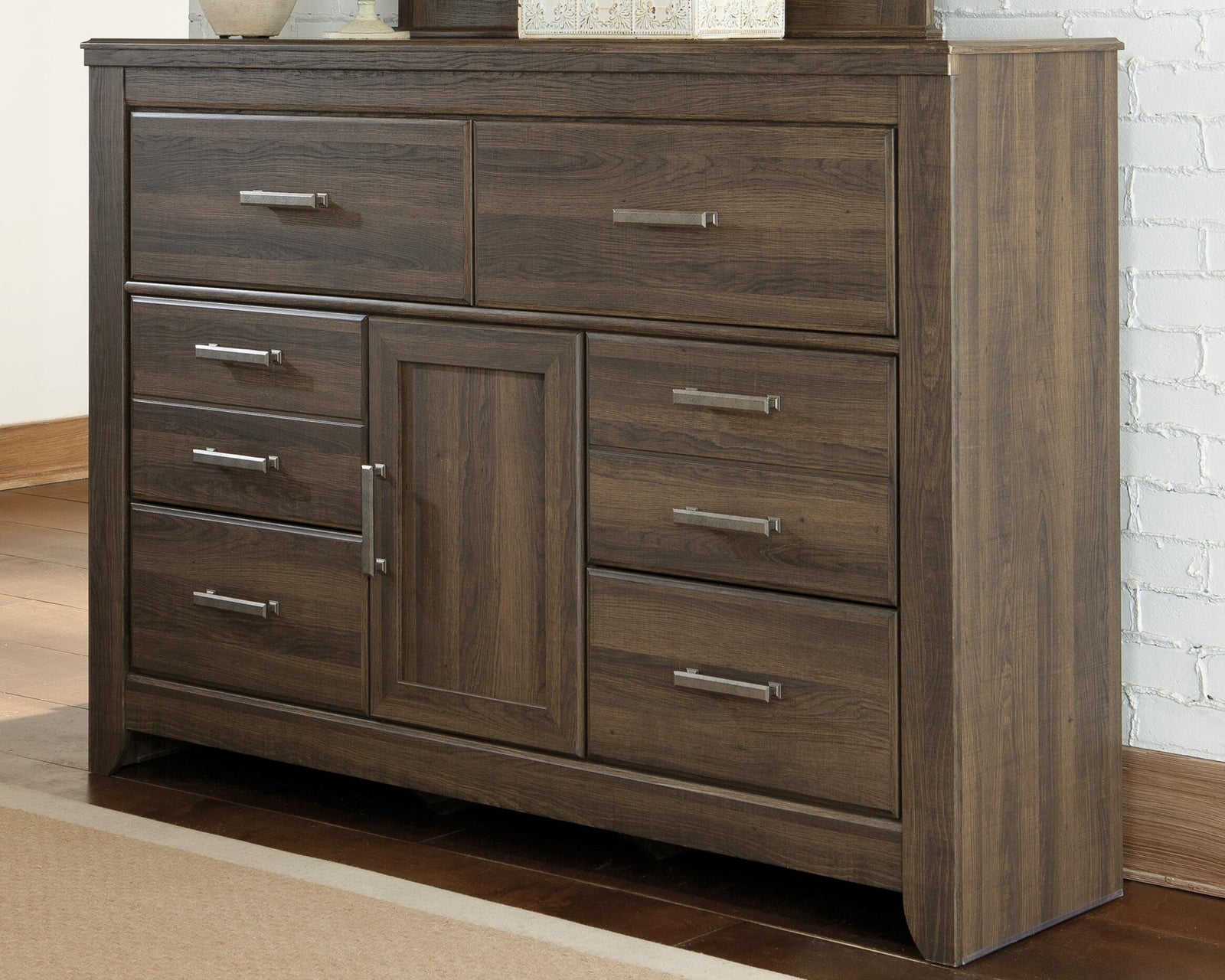 Juararo Dresser, Chest and Nightstand (B251-SI) - Image 2