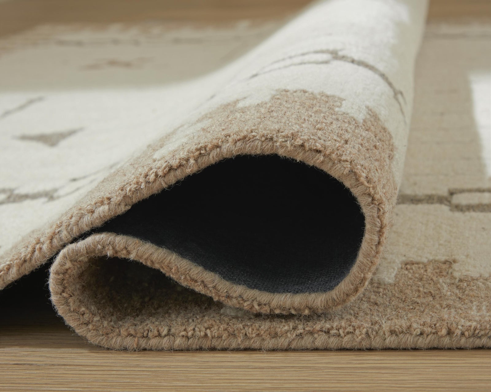 Dot 78 x 10 Area Rug (R40765-SI) - Image 6