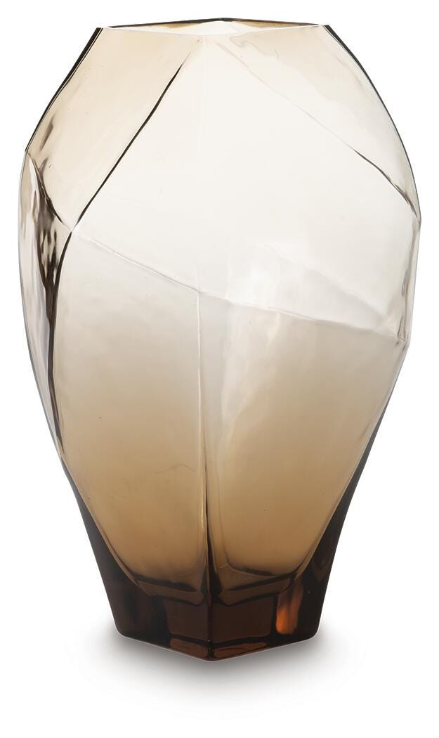 Ewart Vase (A2000867-SI)