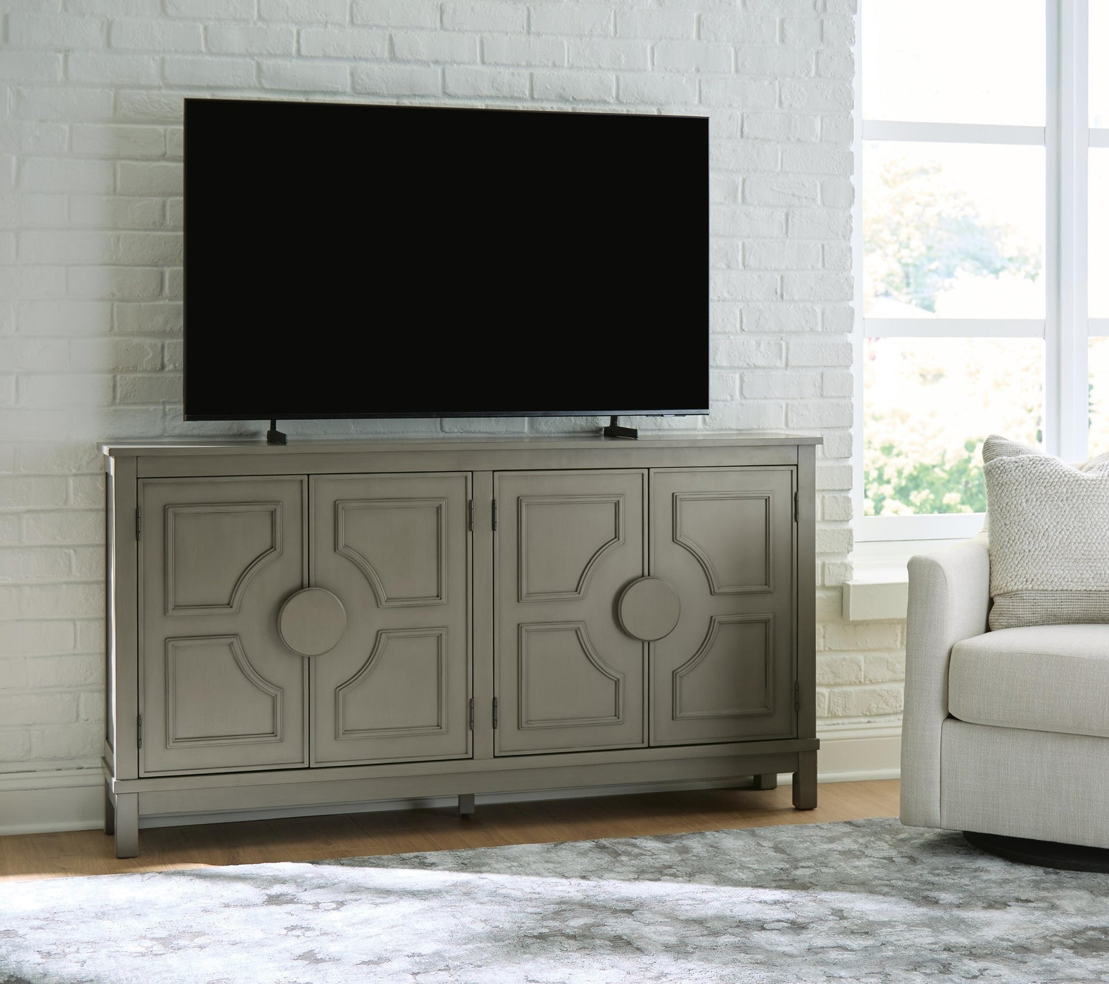 Darlock Accent Cabinet (A4000738-SI) - Image 8