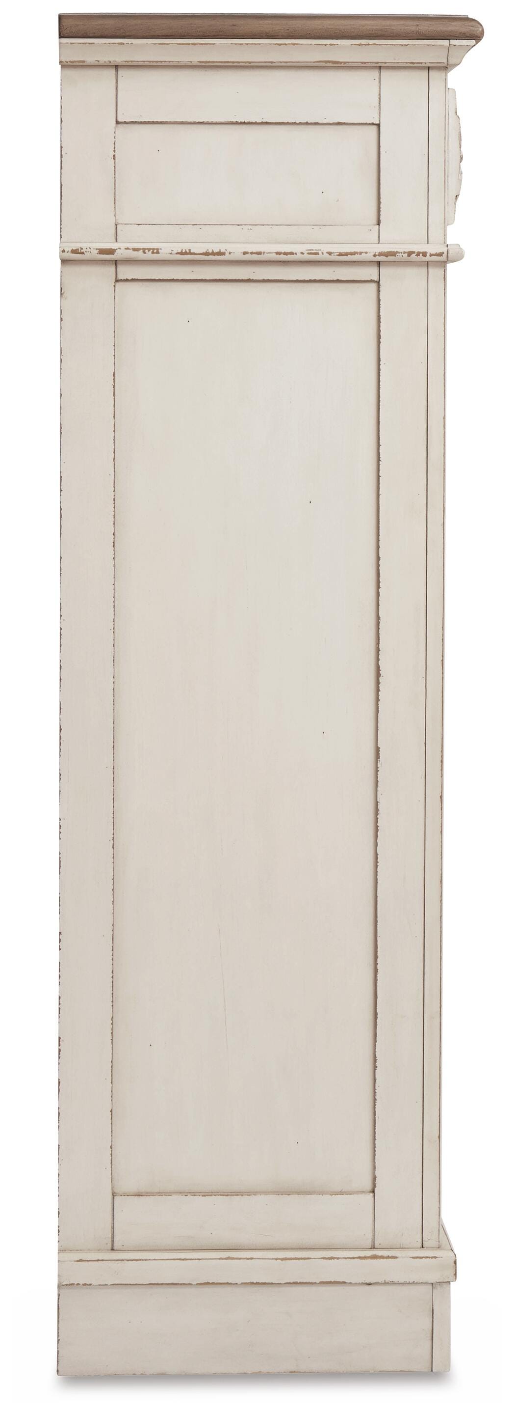 Realyn Upholstered Panel Bed, Dresser, Mirror and Chest (B743-SI) - Image 5