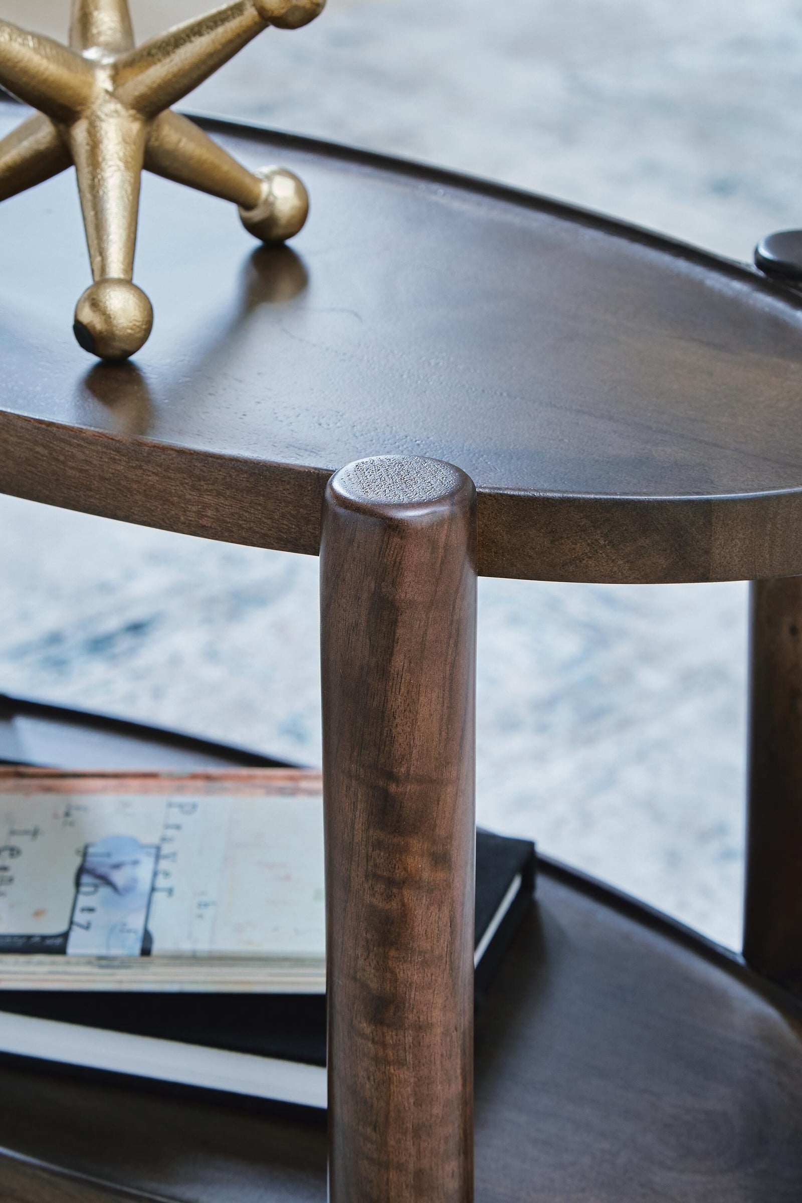 Wiattbury Accent Table (A4000714-SI) - Image 4