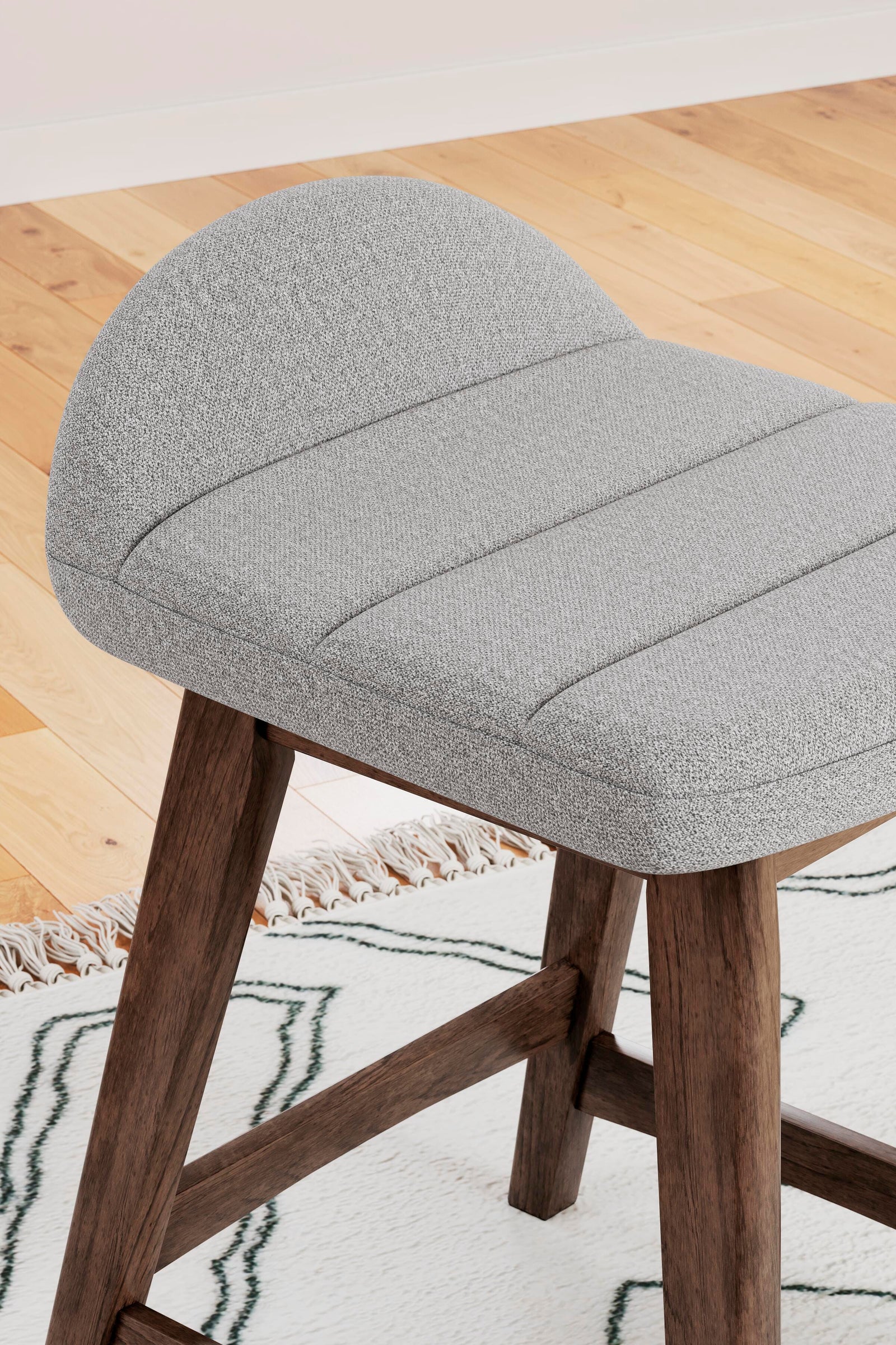 Lyncott Counter Height Bar Stool (D615-SI) - Image 35