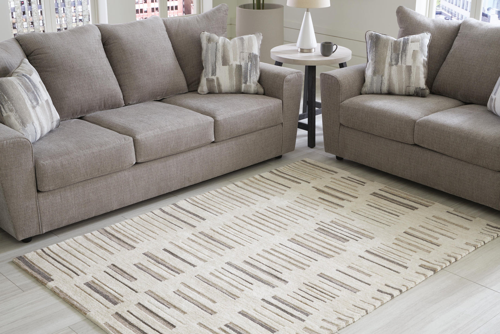 Leesdale 8 x 10 Rug (R40642-SI) - Image 6