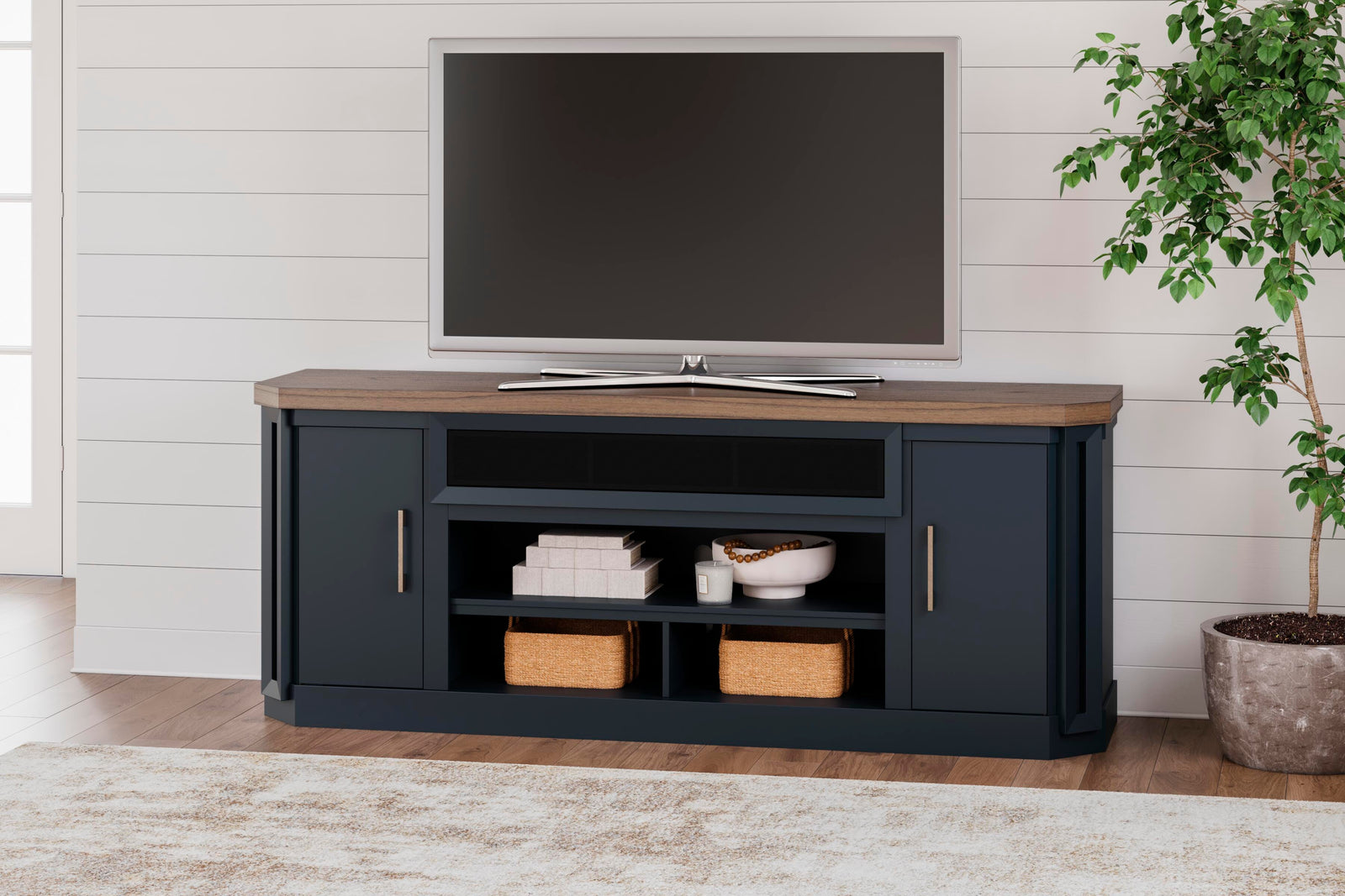 Landocken 83 TV Stand (W402-SI) - Image 10