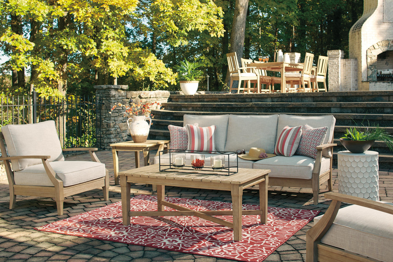 Clare View Right-Arm/Left-Arm Loveseat (P801-SI) - Image 21