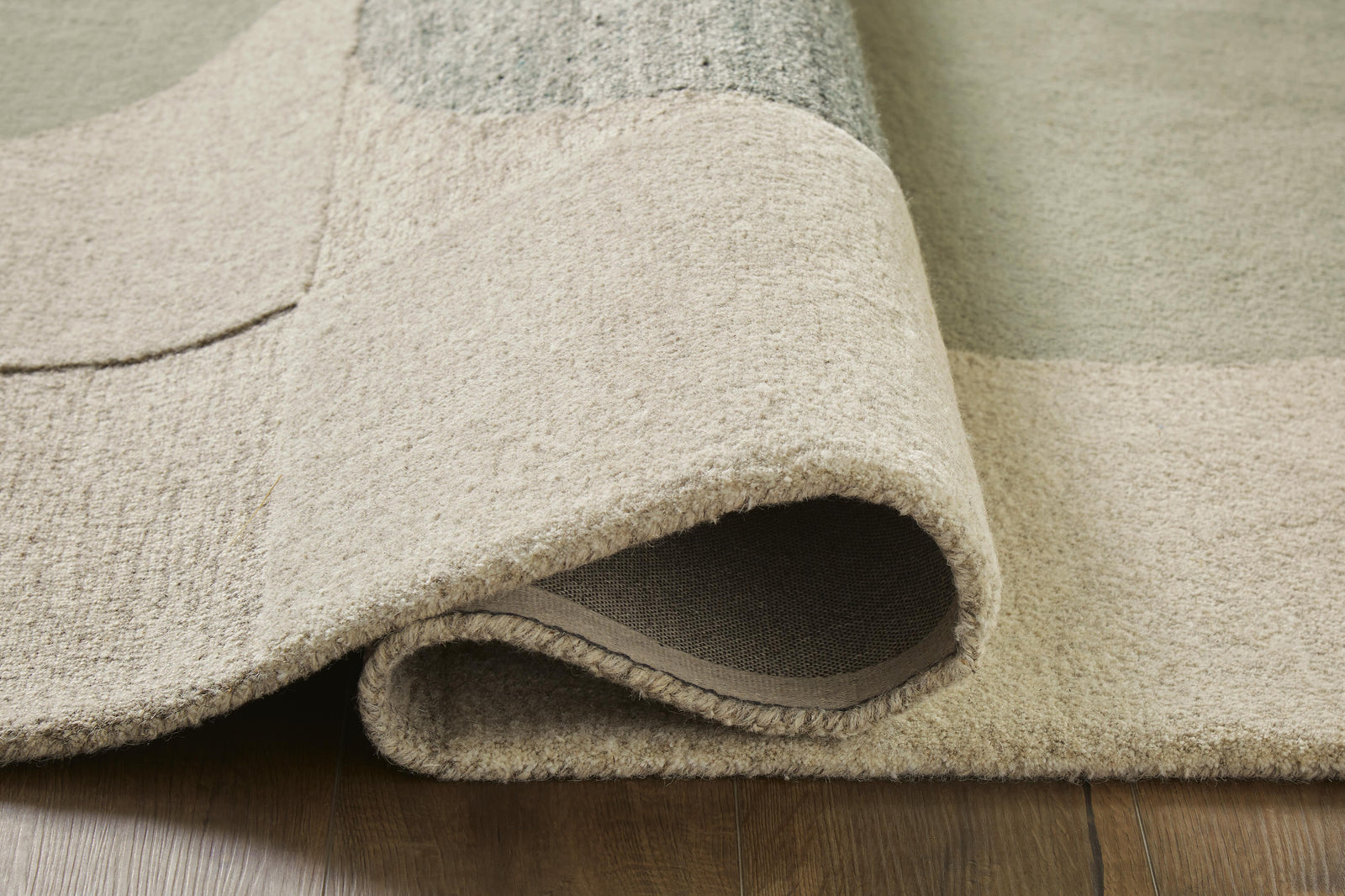 Dallane 8 x 10 Rug (R40635-SI) - Image 4