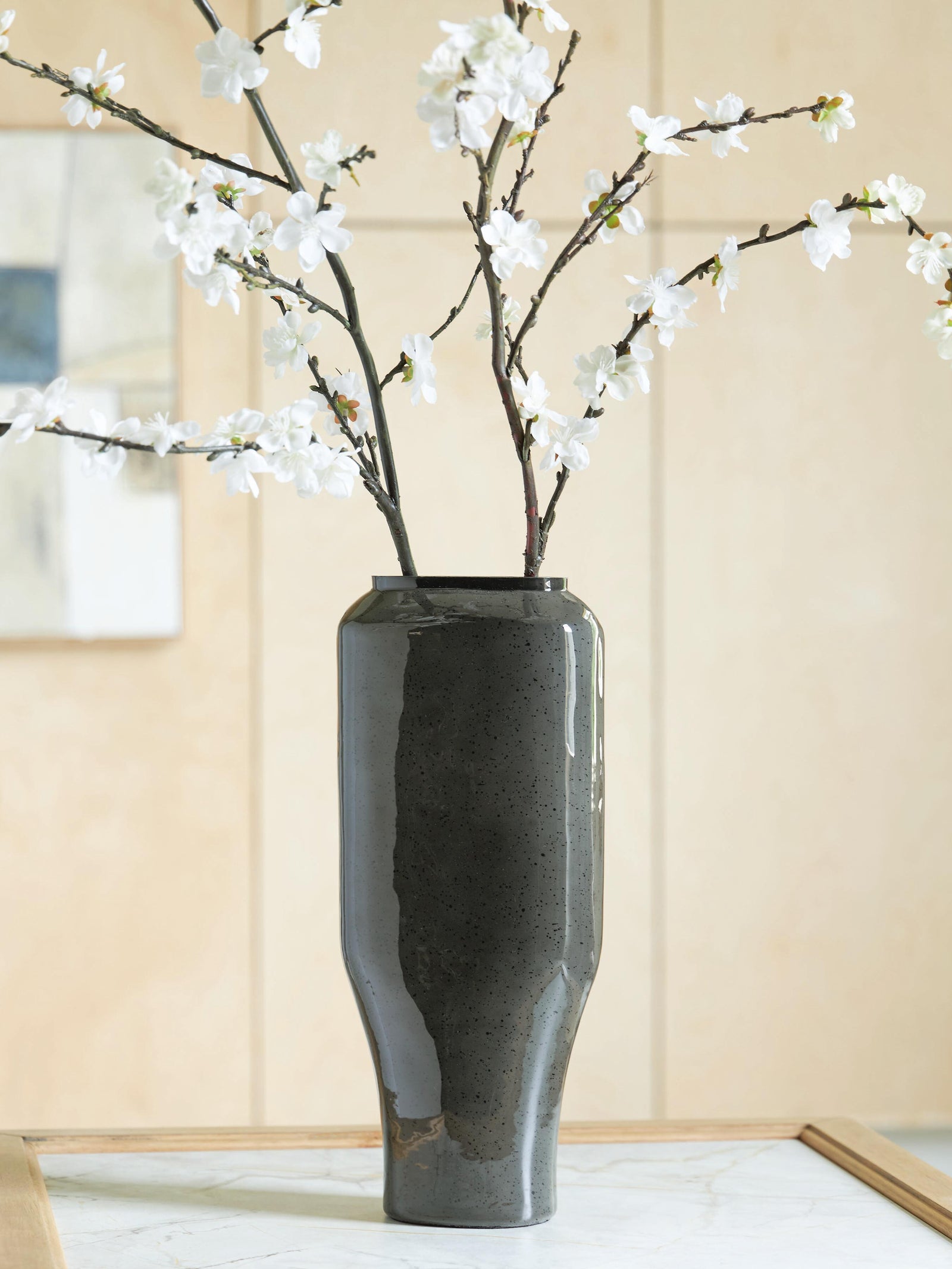 Kierlain Vase (A2000809-SI) - Image 2