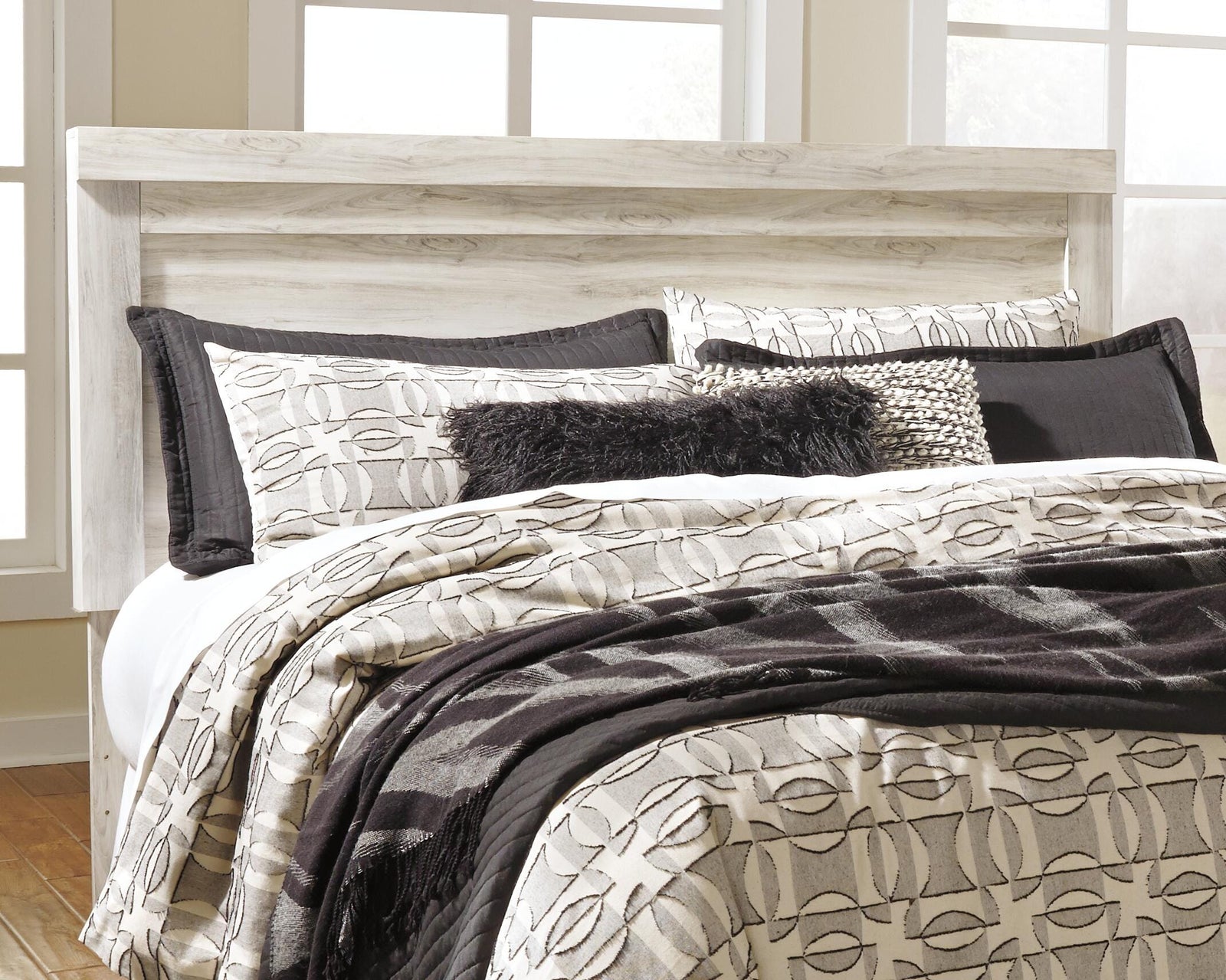 Bellaby Panel Headboard - Whitewash (B331-SI) - Image 4