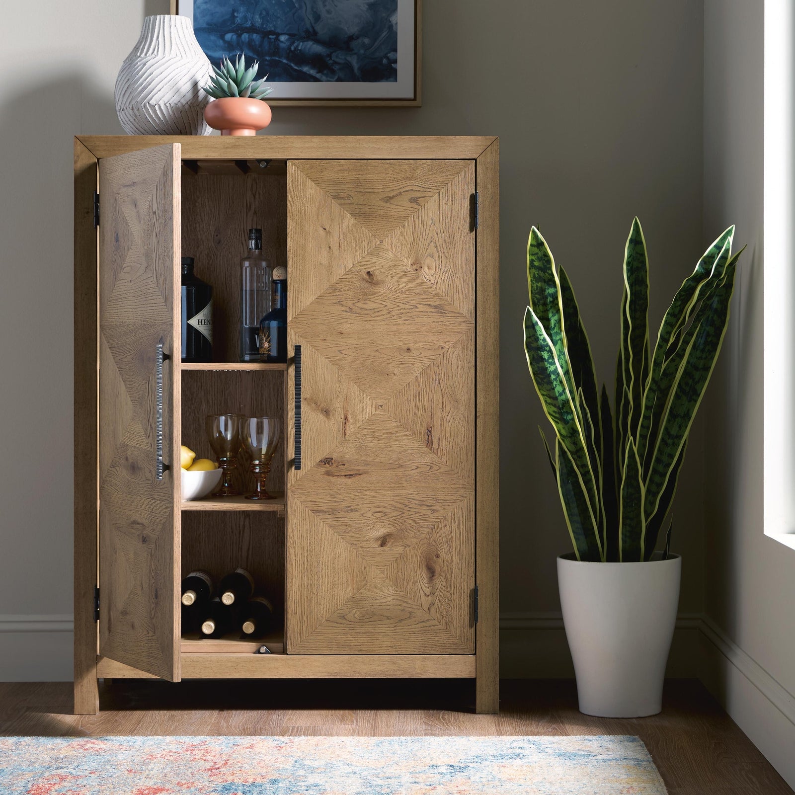 Clayburns Bar Cabinet (A4000744-SI) - Image 7
